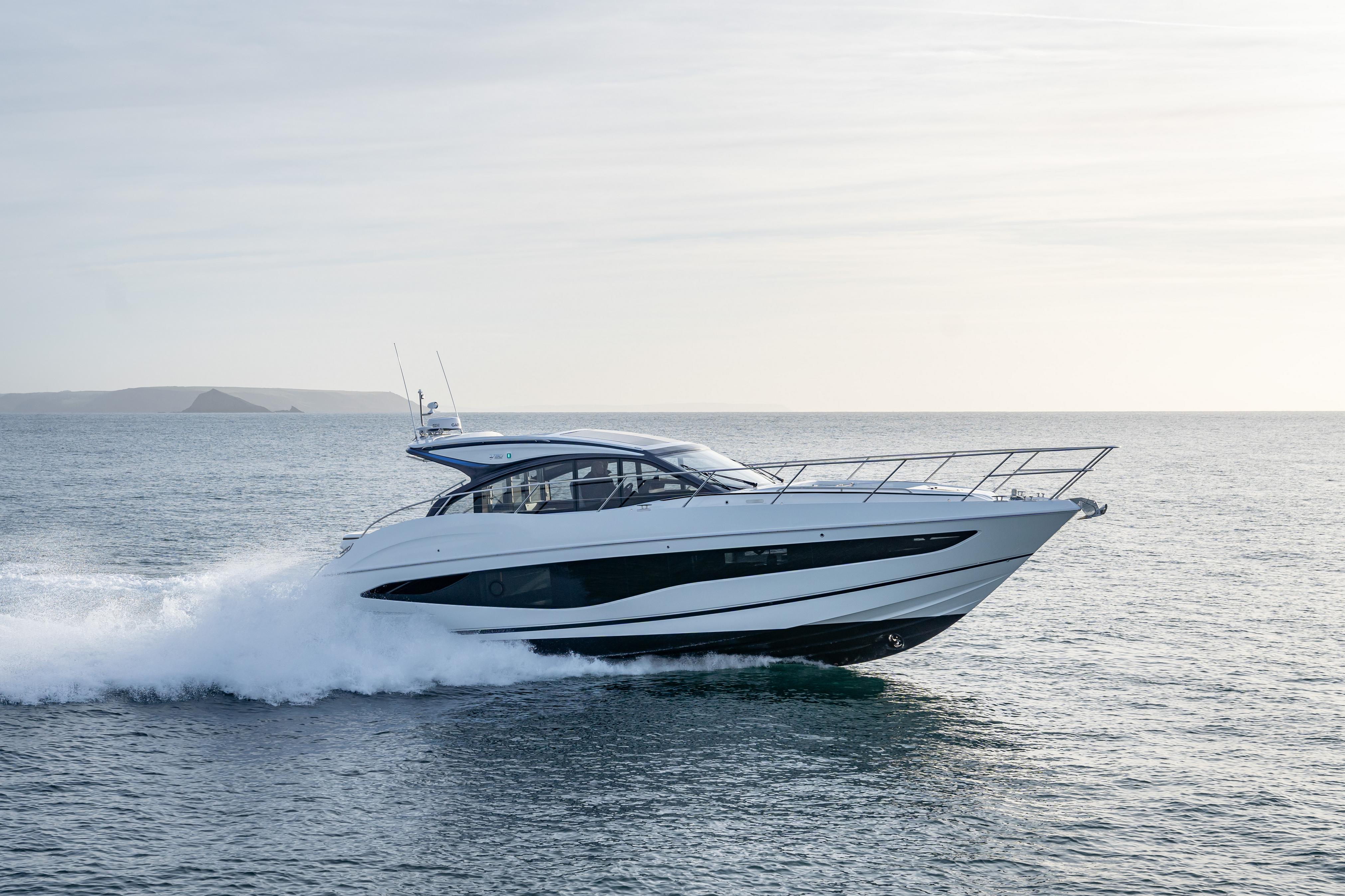 V50 Exterior White Hull 8