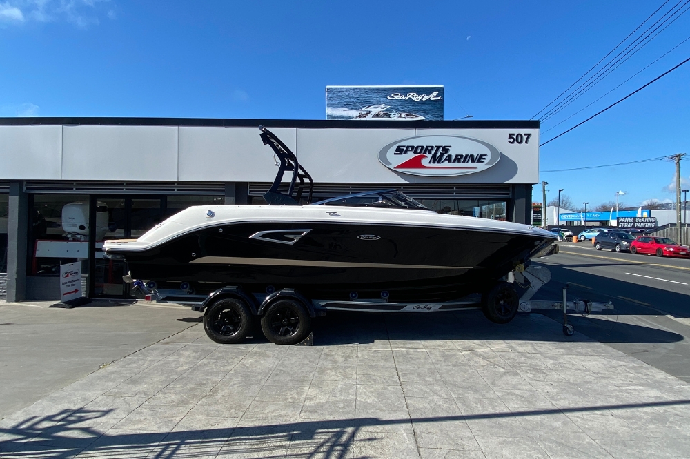 2019 Sea Ray SLX 230