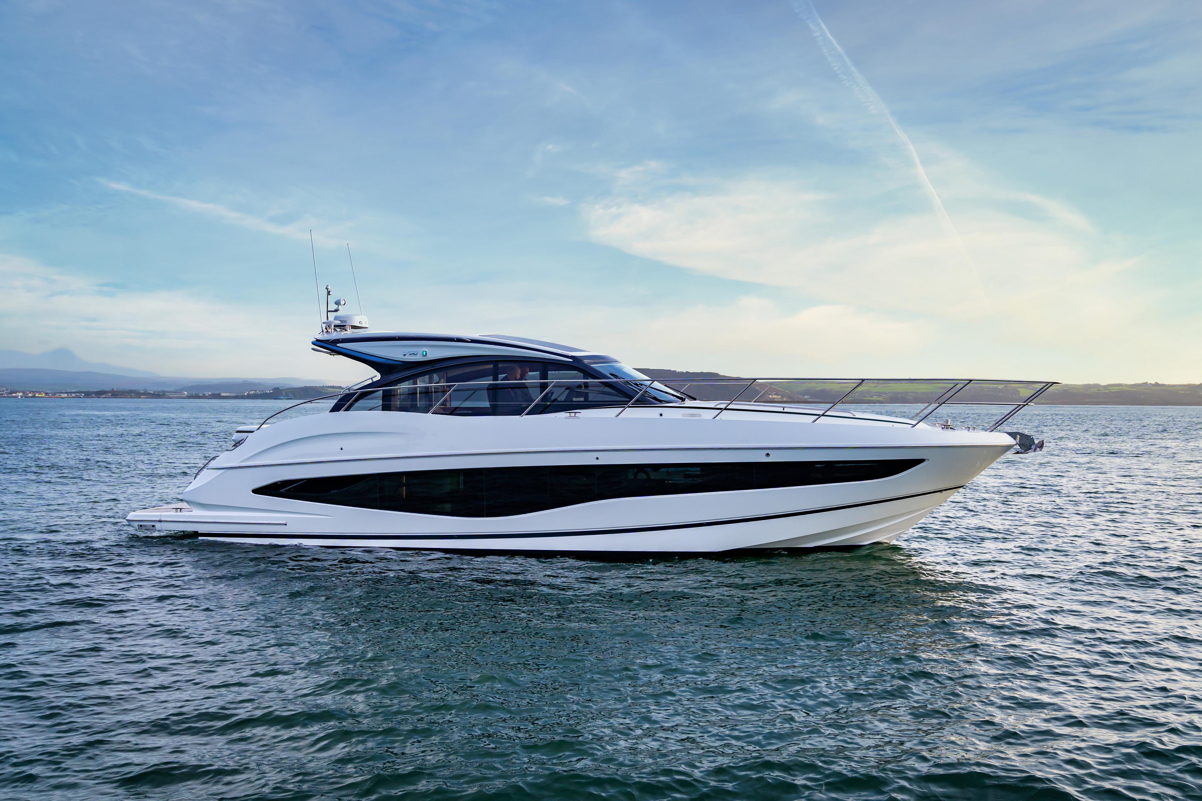 V50 Exterior White Hull 3