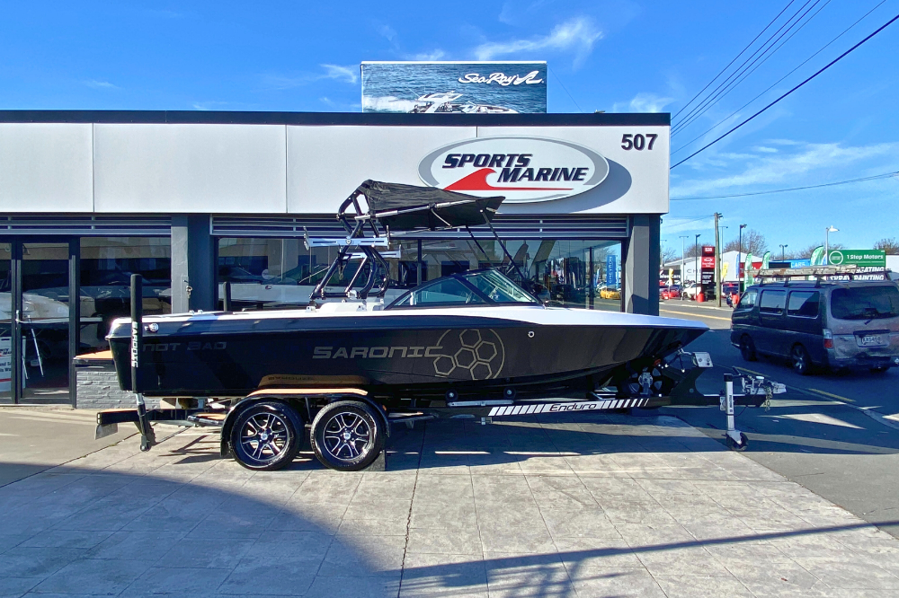 2021 Saronic Ski Boat