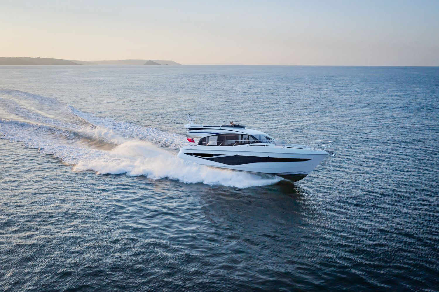 F58 Exterior Cgi White Hull