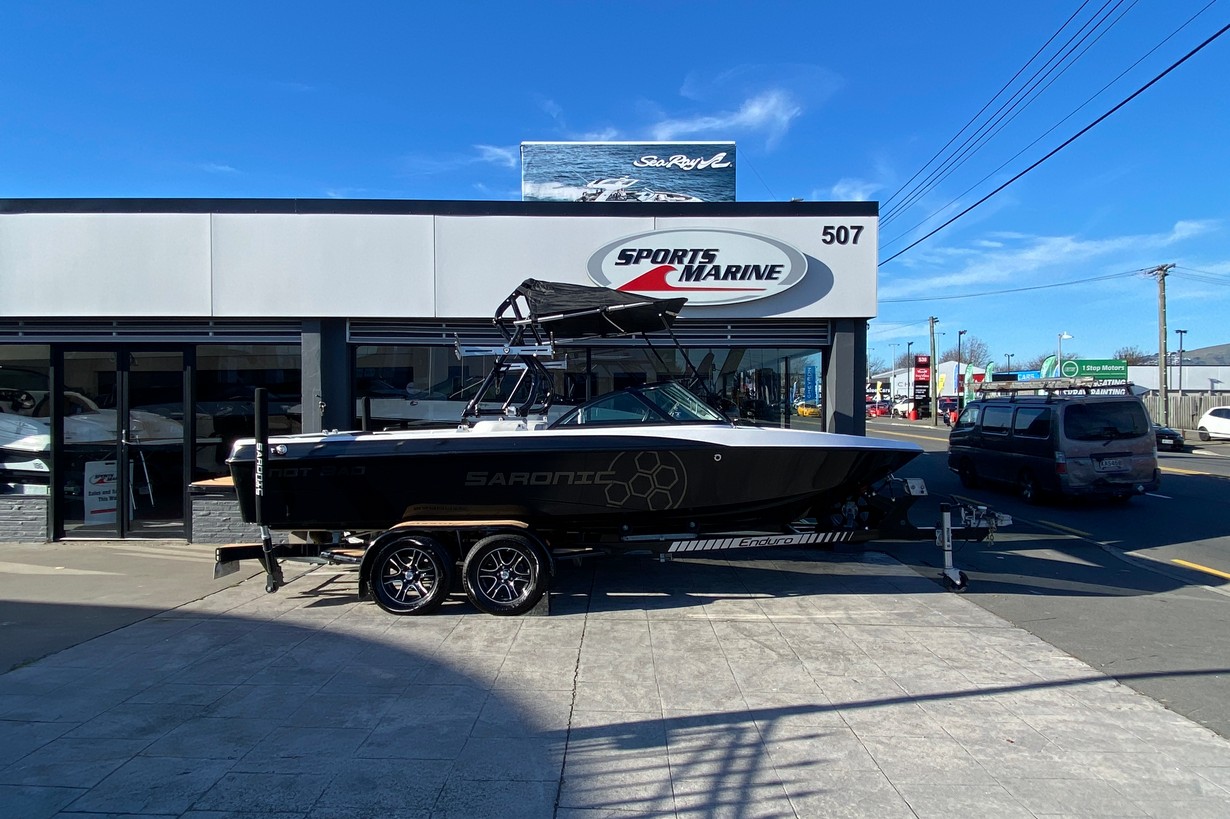 2021 Saronic Ski Boat