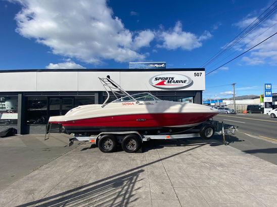 2007 Sea Ray 220 Sundeck
