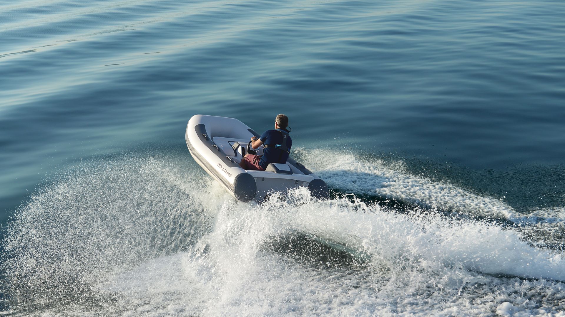 Minijet 280 Hero Image05