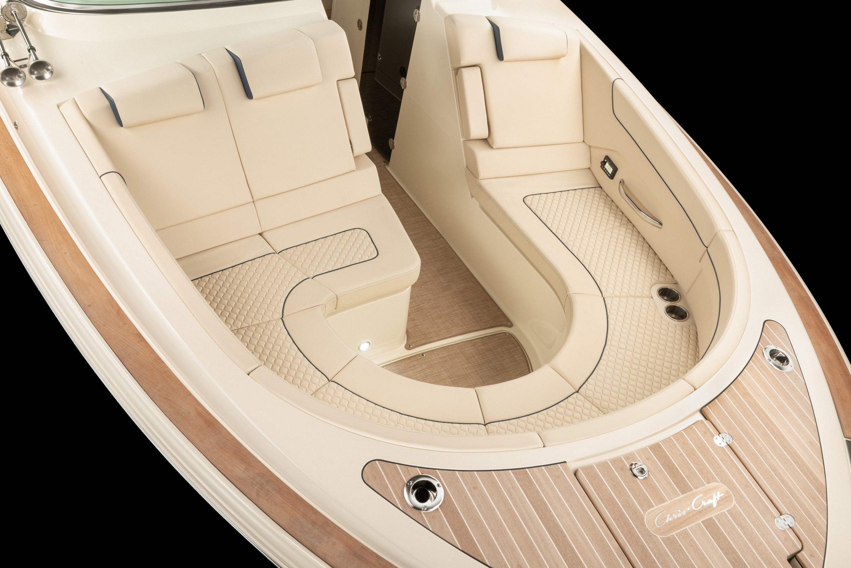 Chris Craft Launch 35 Gt Bow 1