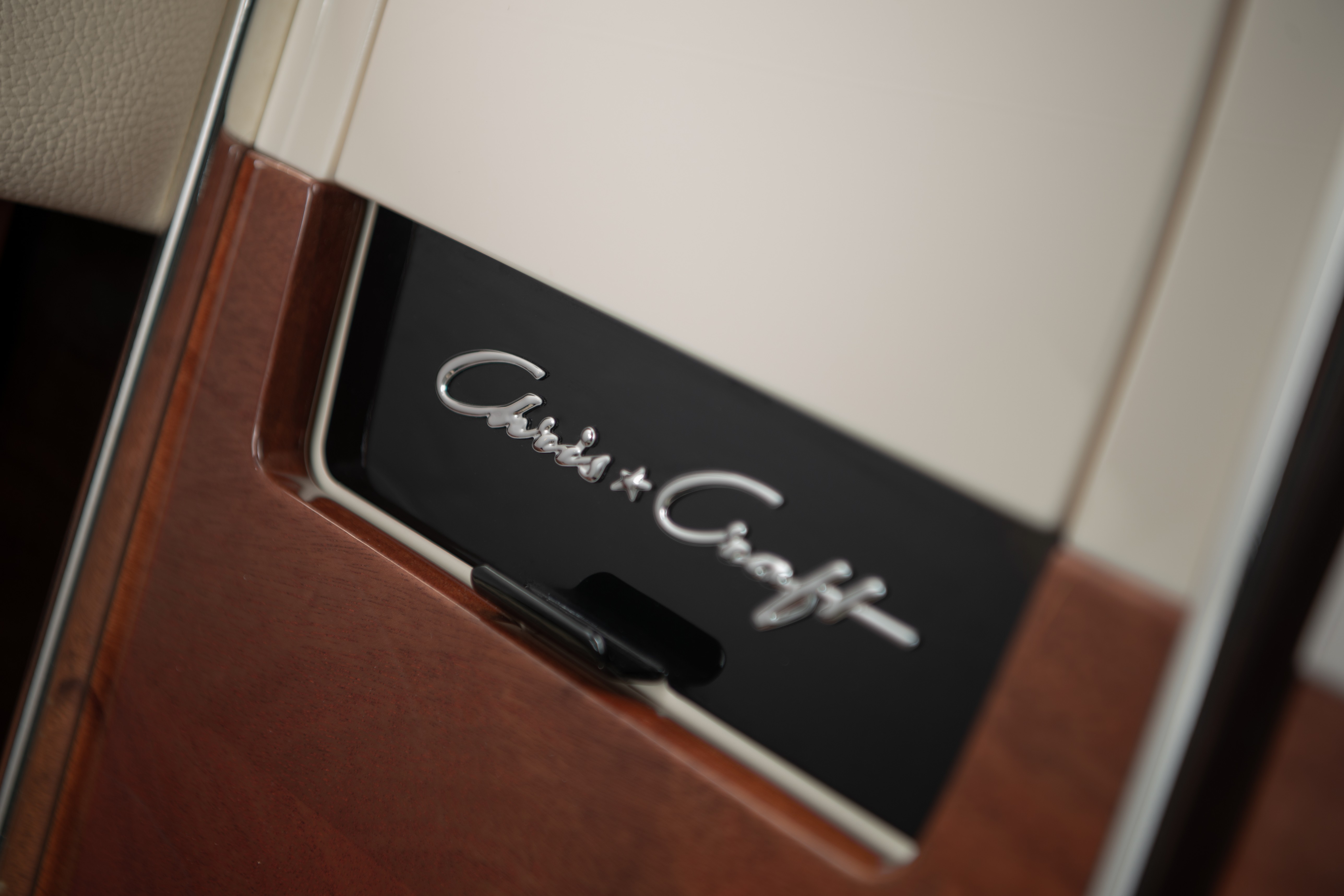 Chris Craft Launch 35 Gt Branding Glove Box