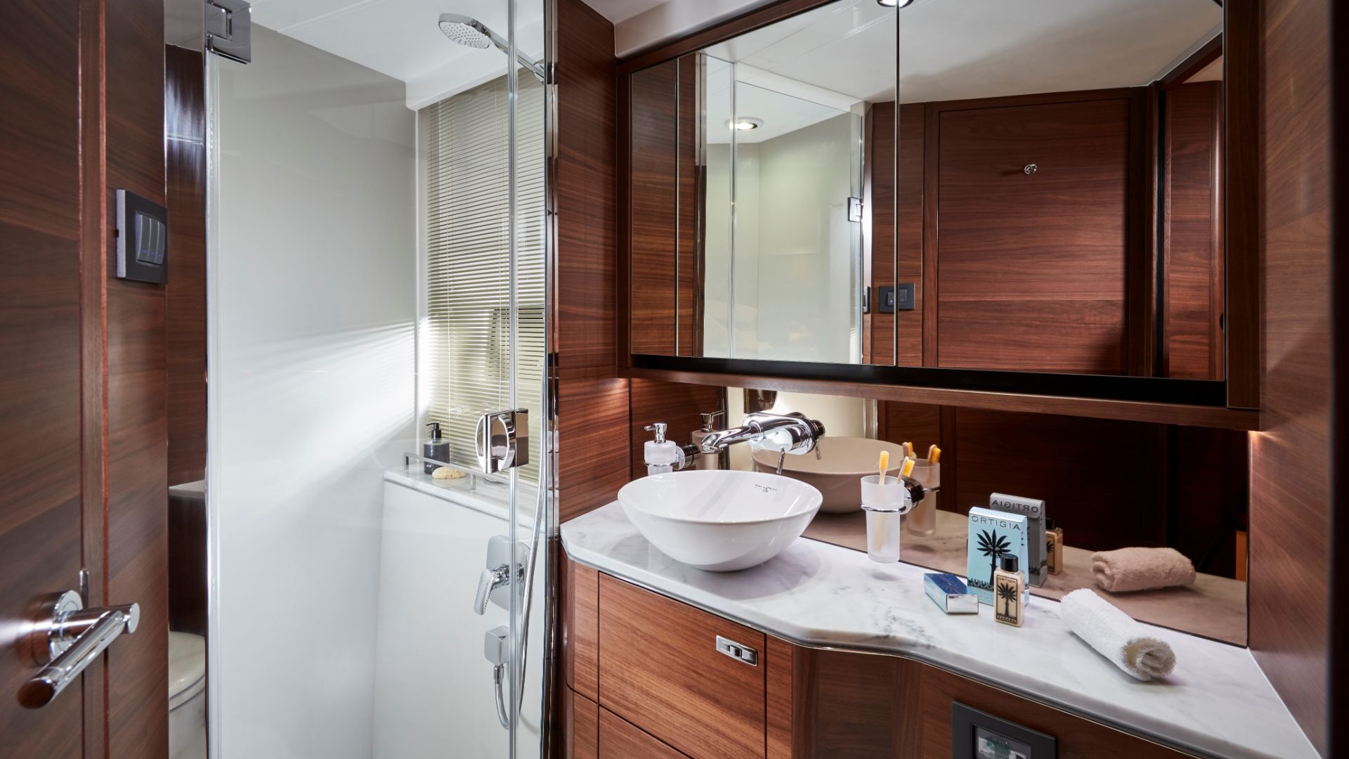 F55 Interior Forward Cabin Bathroom