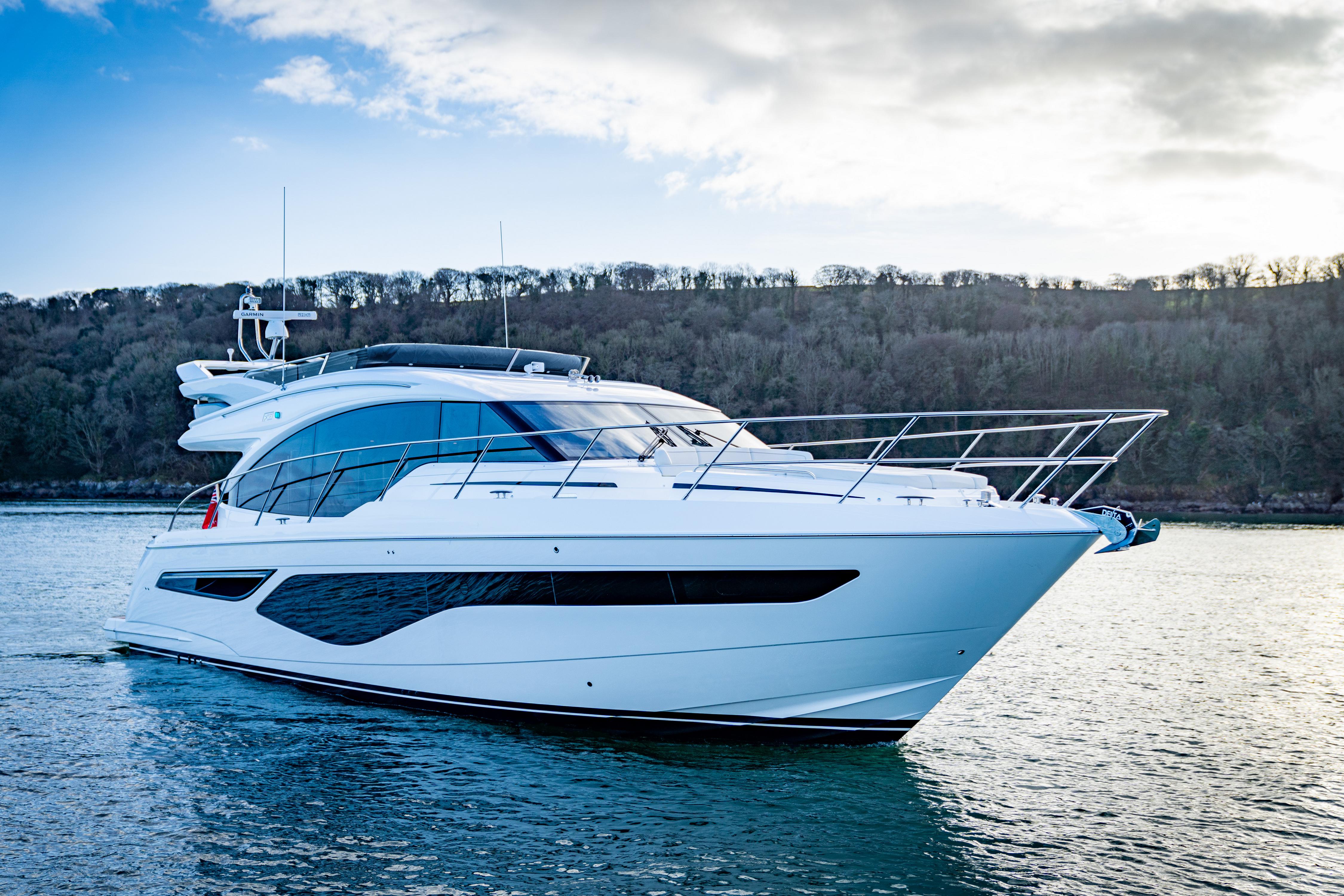 F55 Exterior White Hull Sea Trial 16