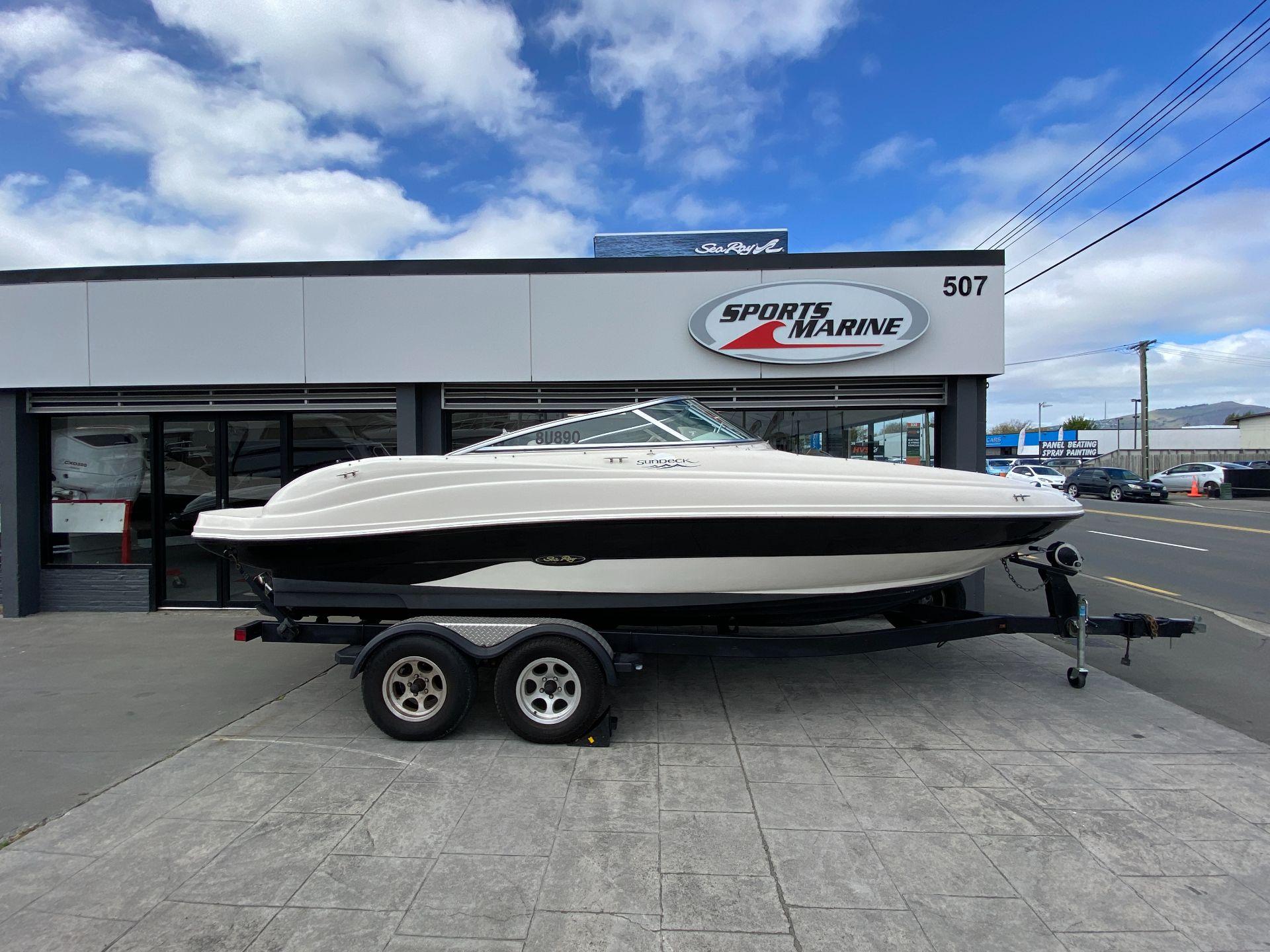 2003 Sea Ray 200 Sundeck