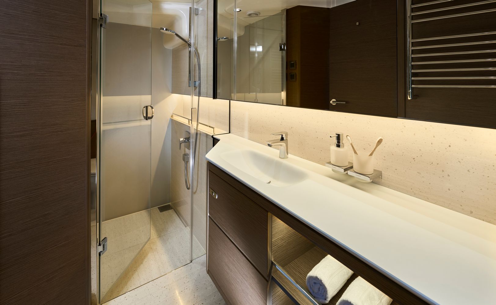 F58 Interior Owners Bathroom Silver Oak