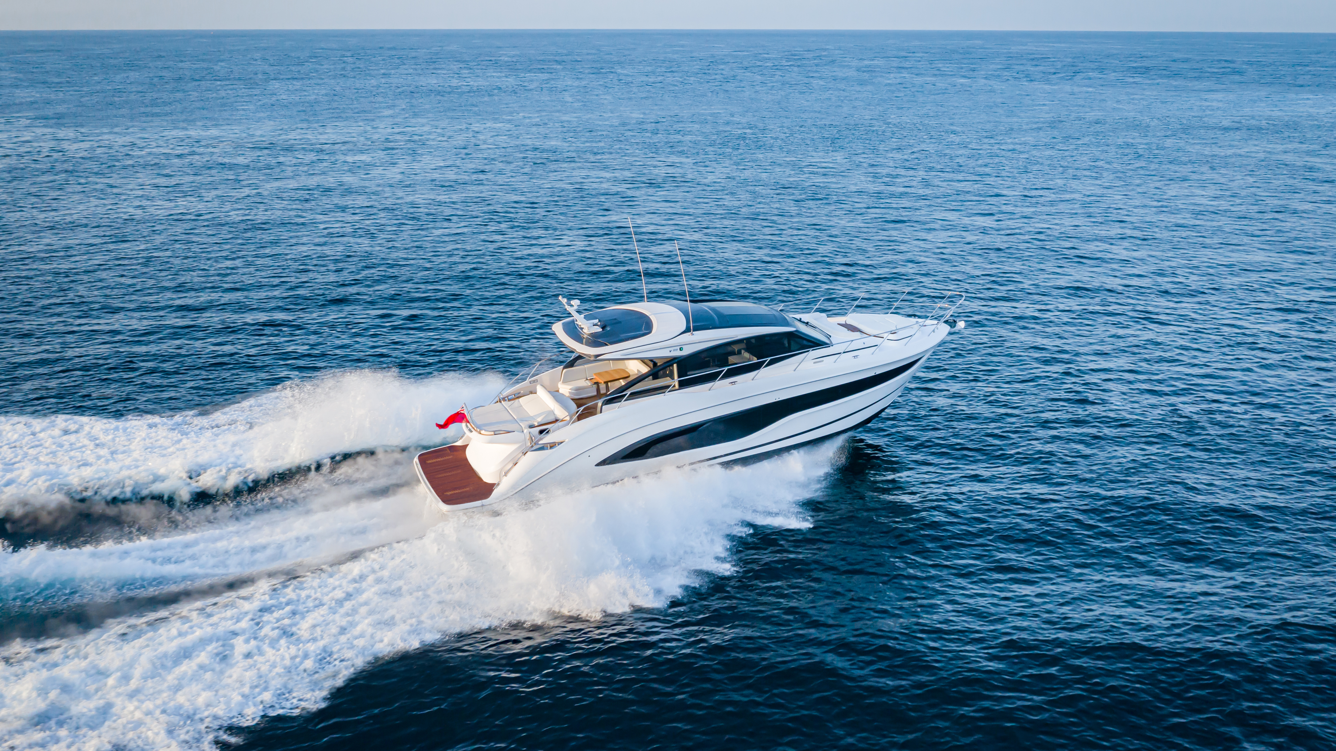V55 Exterior White Hull 16