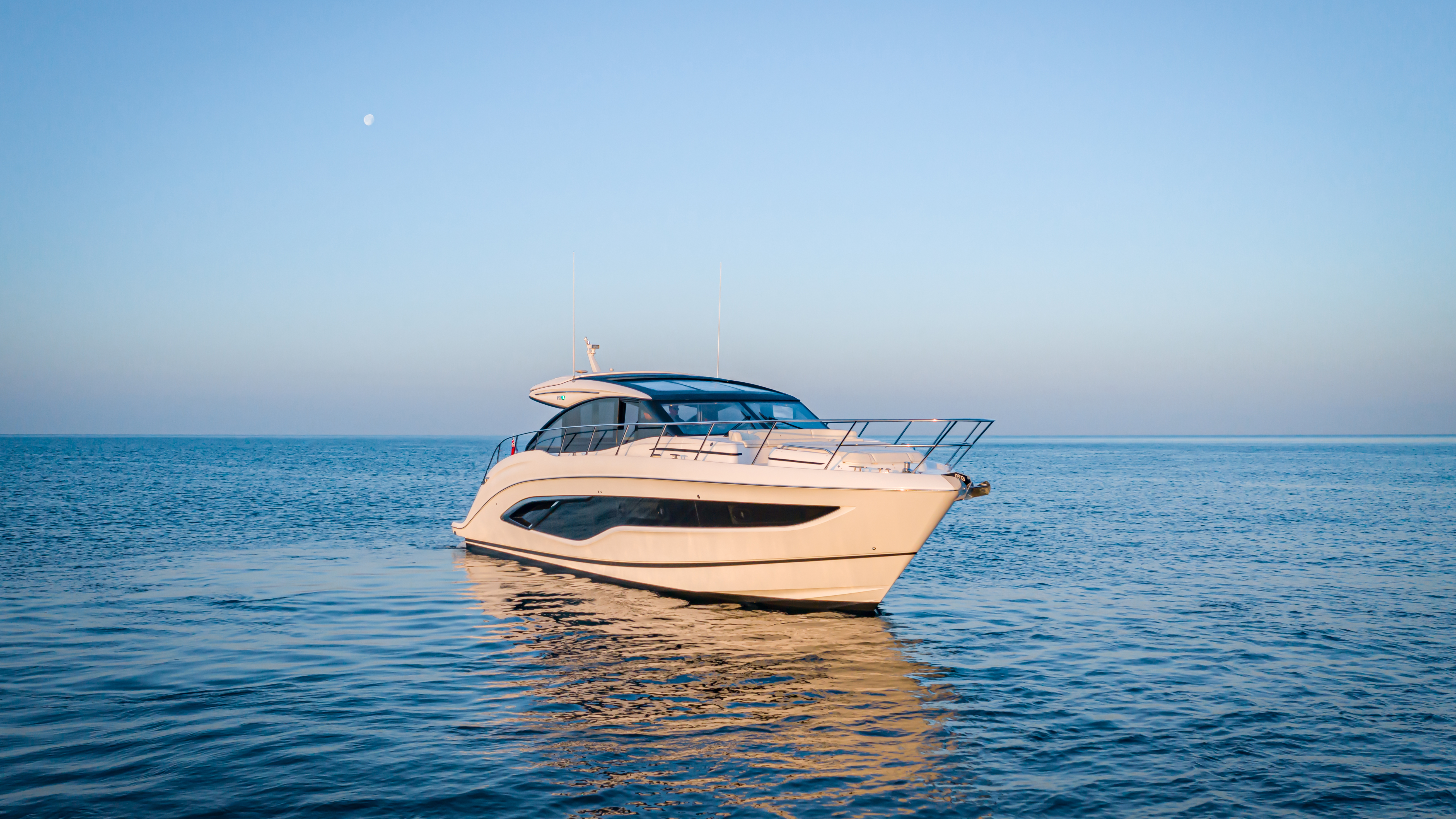 V55 Exterior White Hull 23