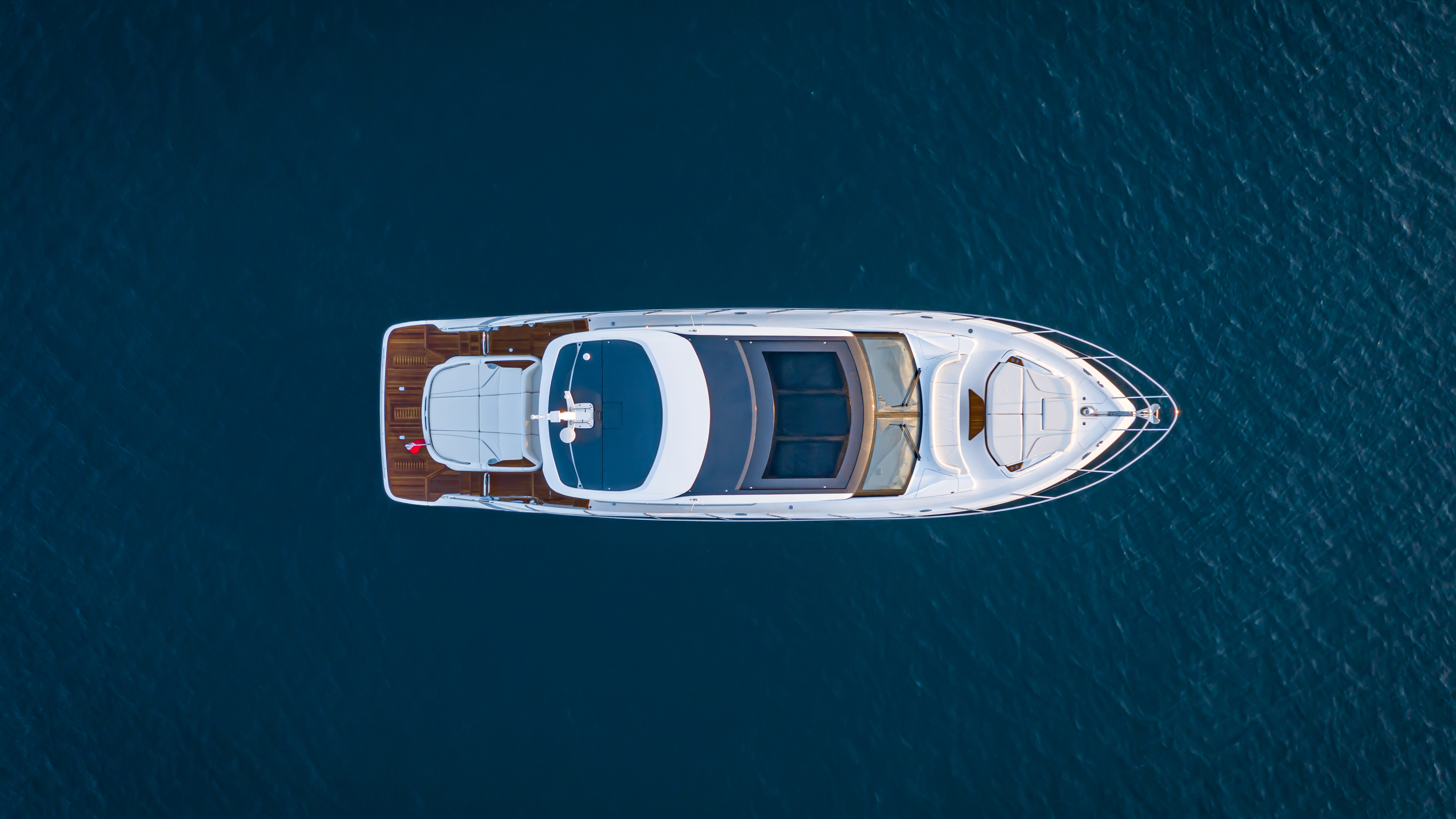 V55 Exterior White Hull 27
