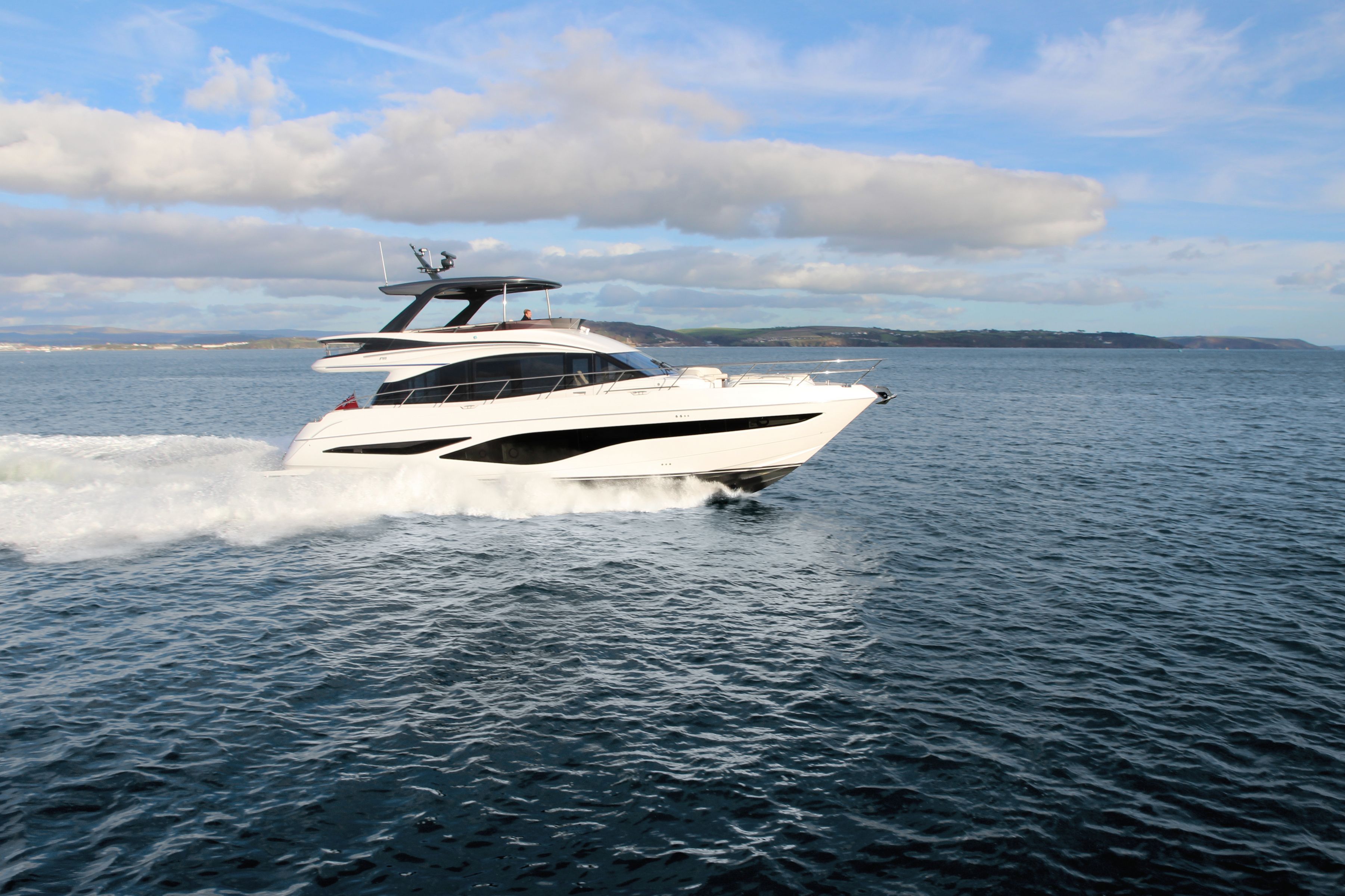 F65 Exterior White Hull 2