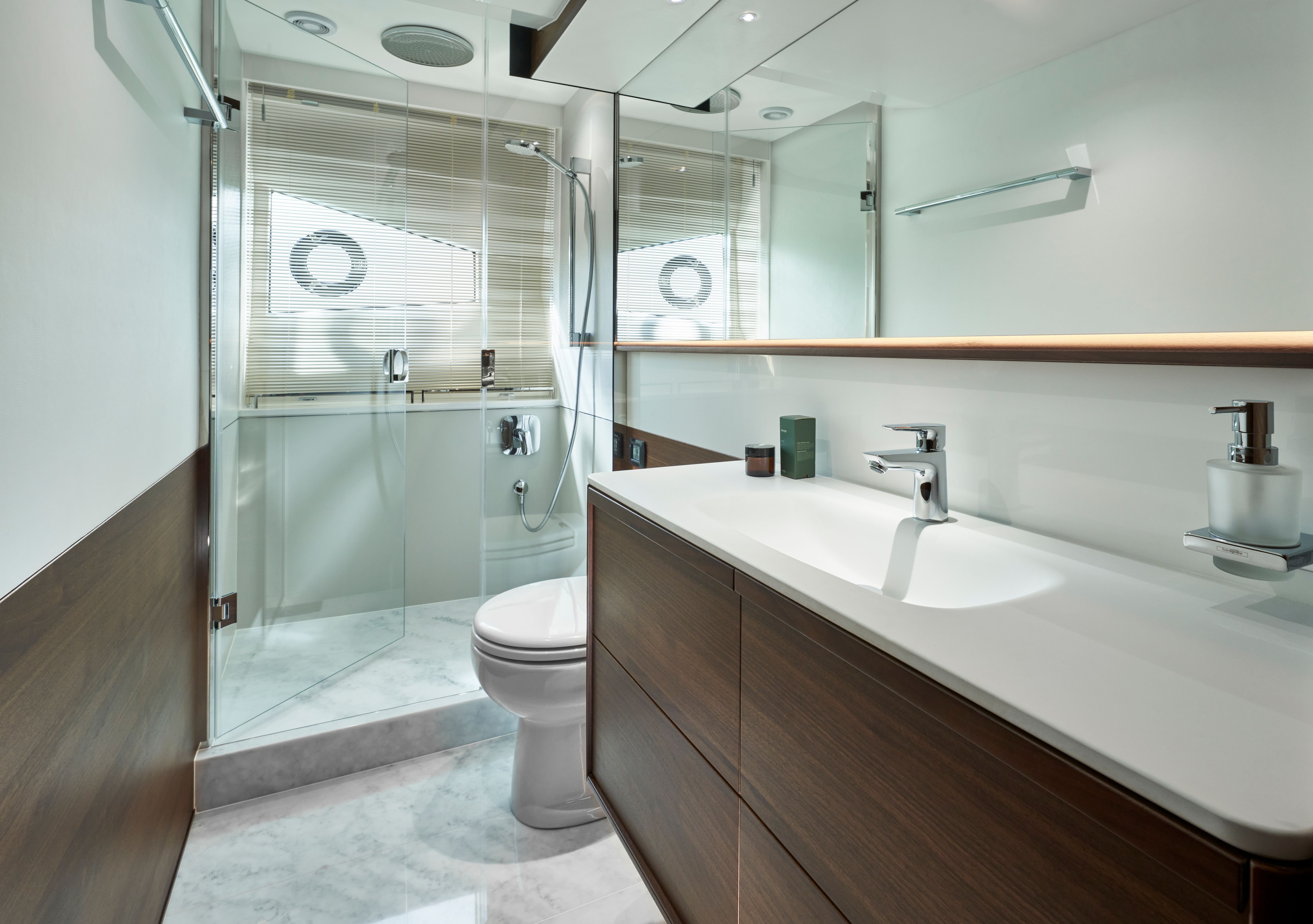 F65 Master Bathroom 1a 2022
