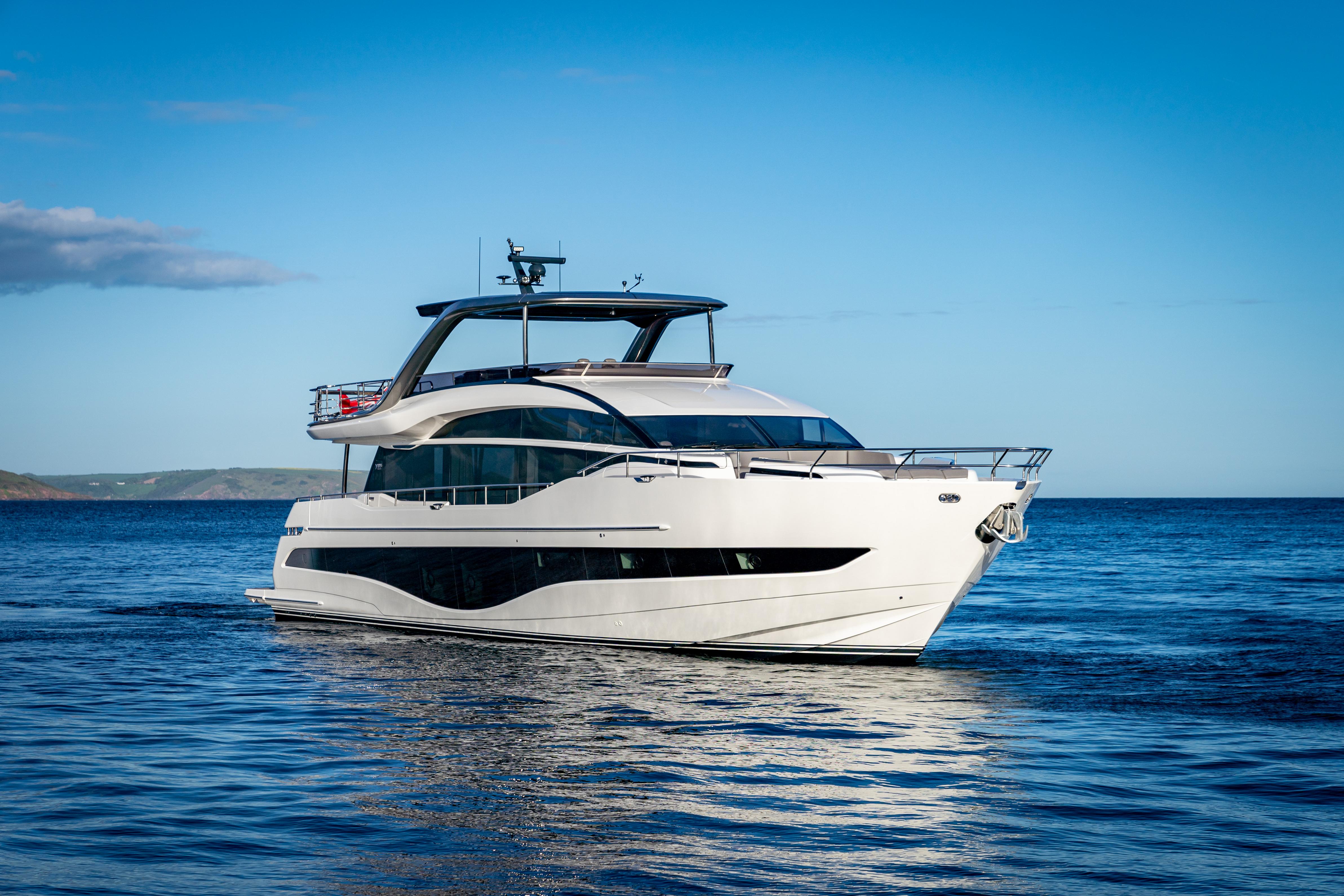 Y85 Exterior White Hull 13 2022