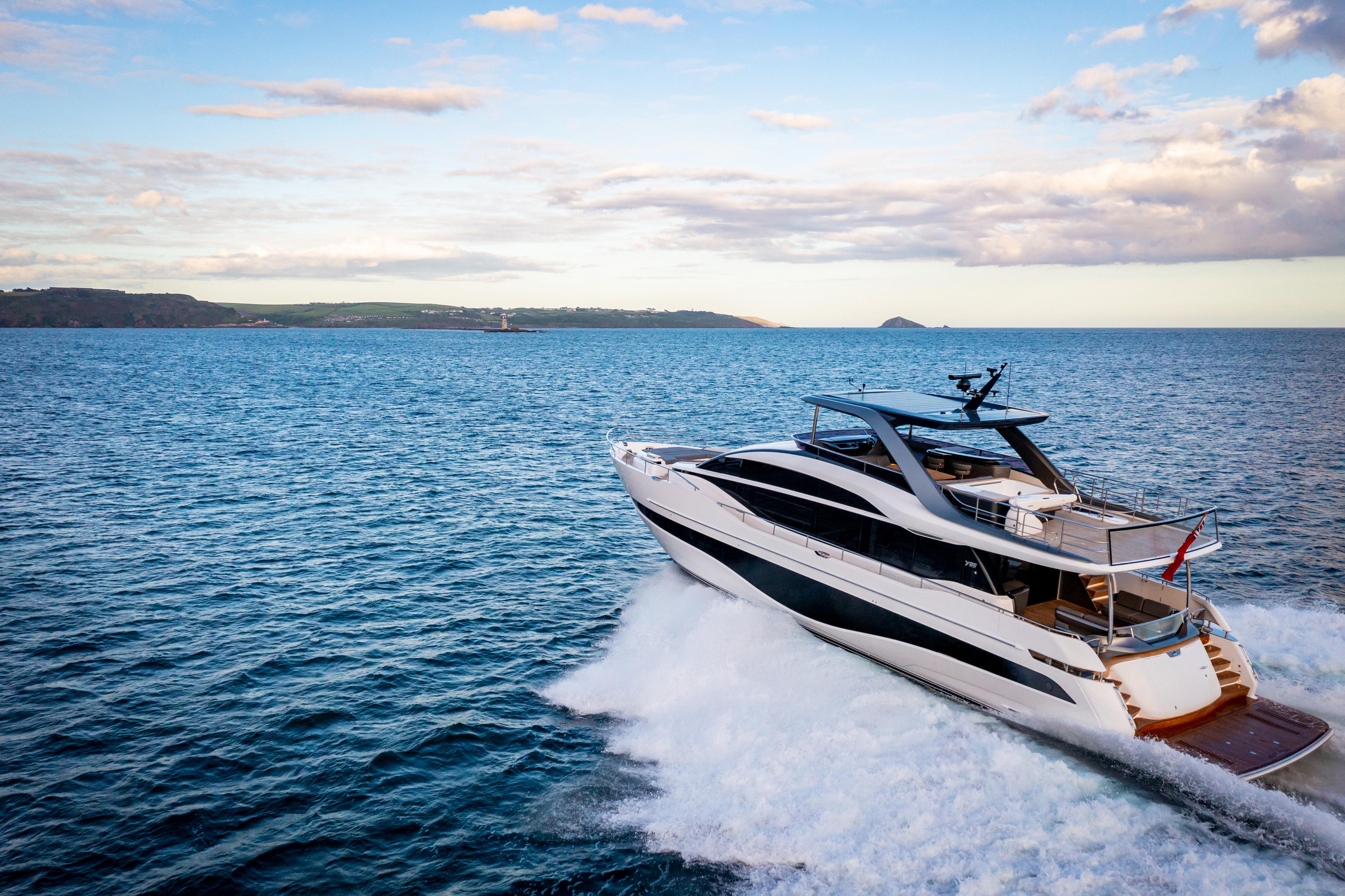 Y85 Exterior White Hull 8 2022