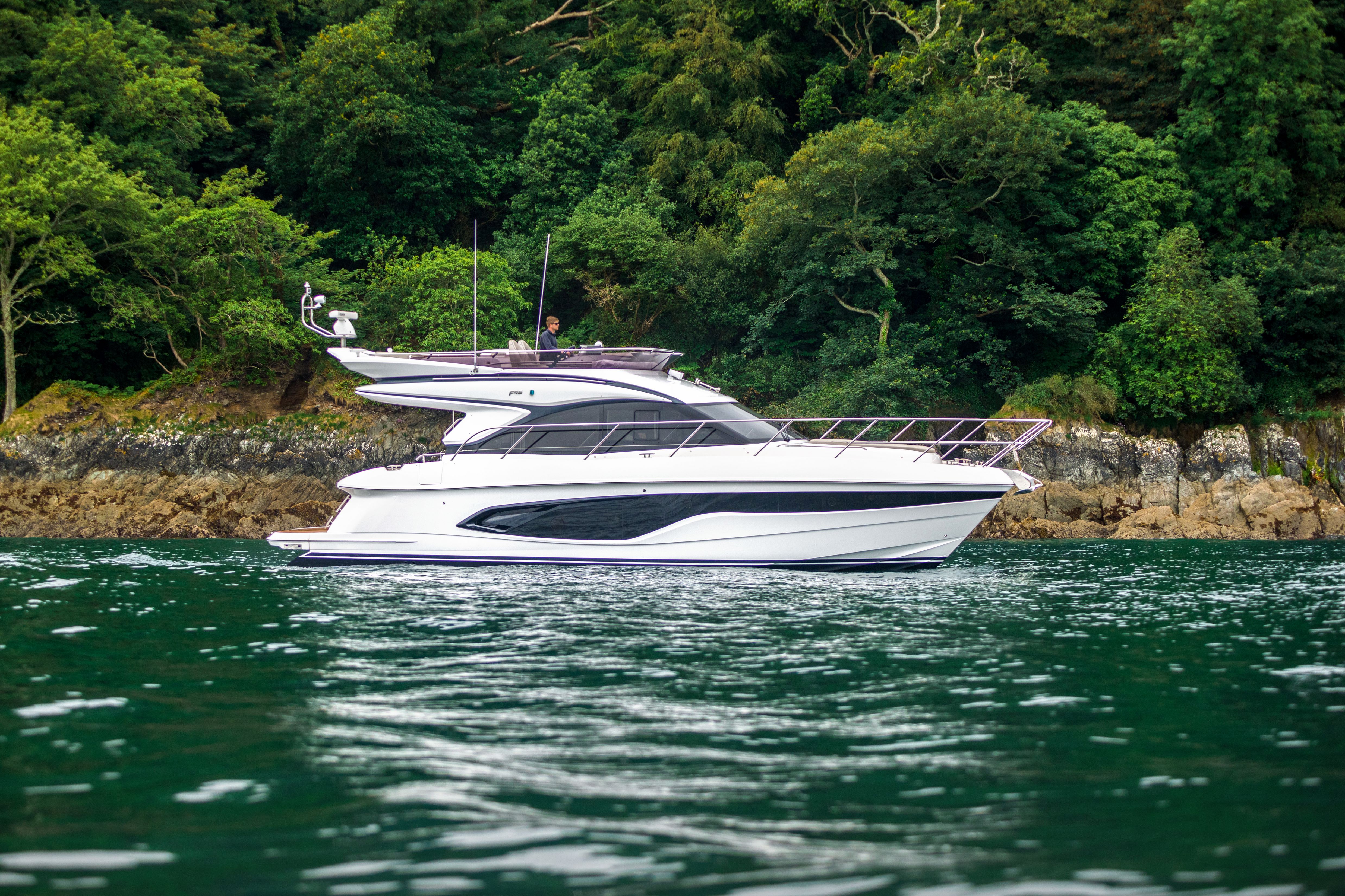 F45 Exterior White Hull 12