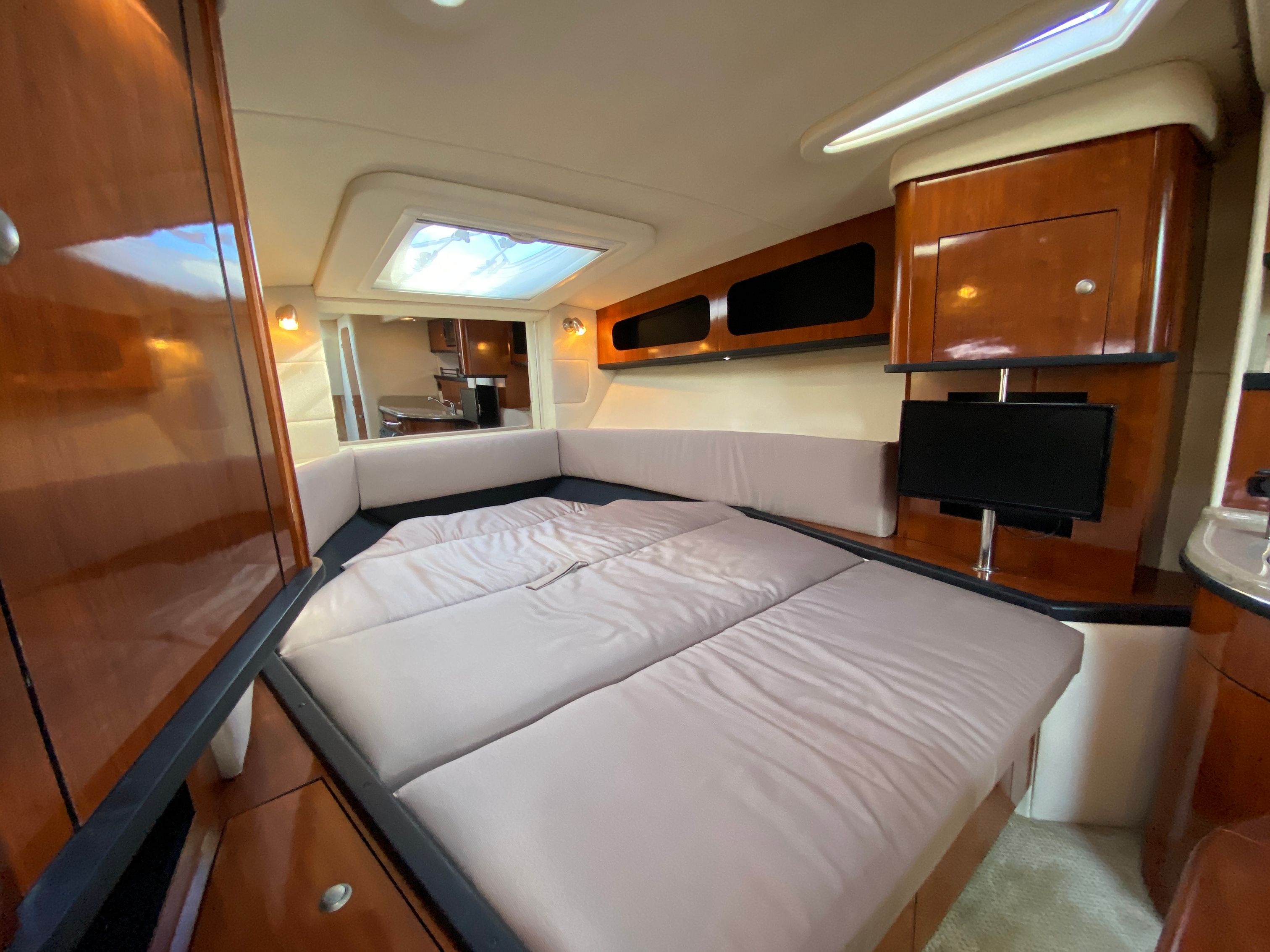 2006 Sea Ray 325 Sundancer - Boating New Zealand