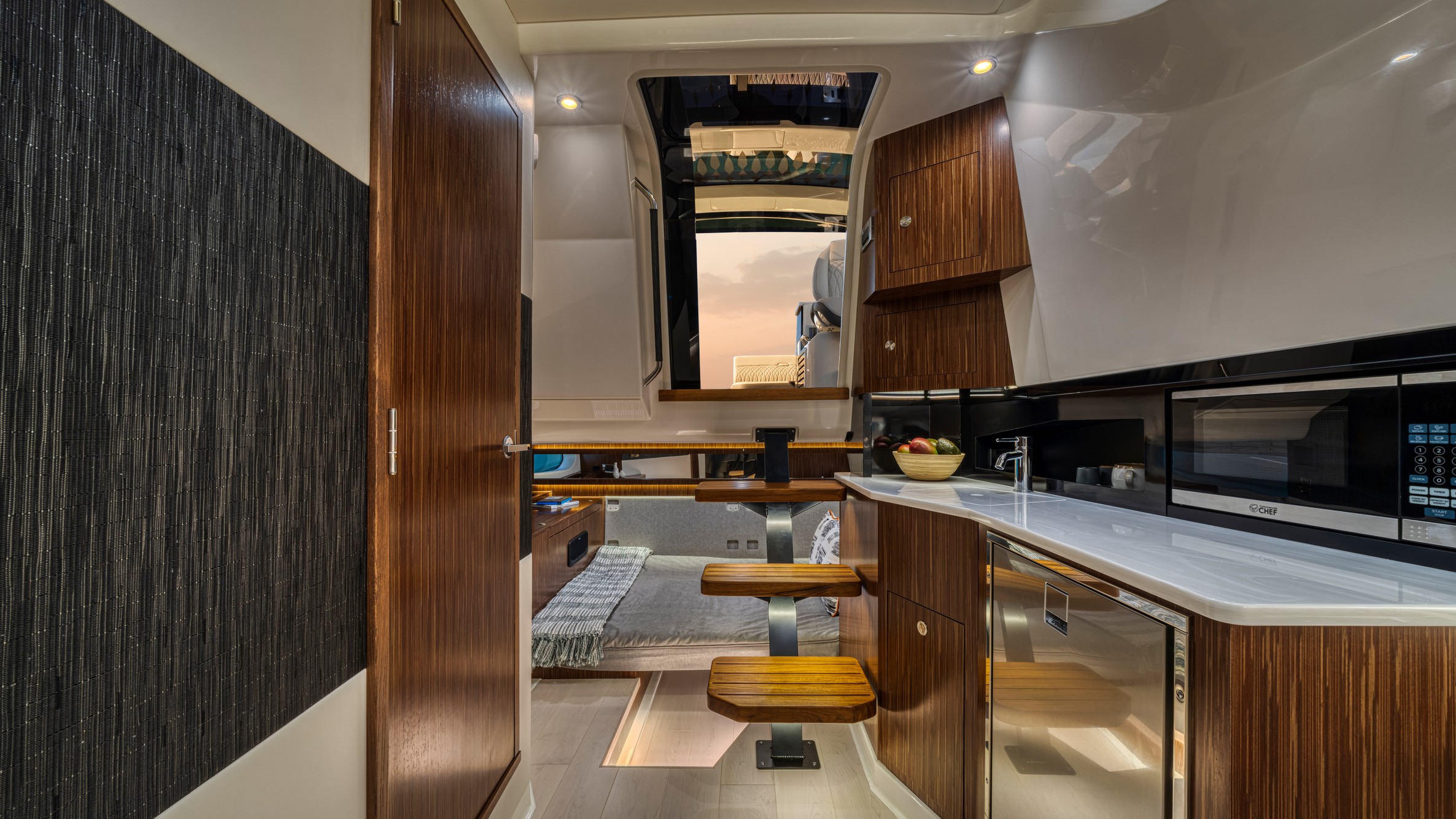 2021 Sundancer 370 Outboard Dao370 Cabin Access Door Mid Berth Bed Galley Microwave Refrigerator 04945