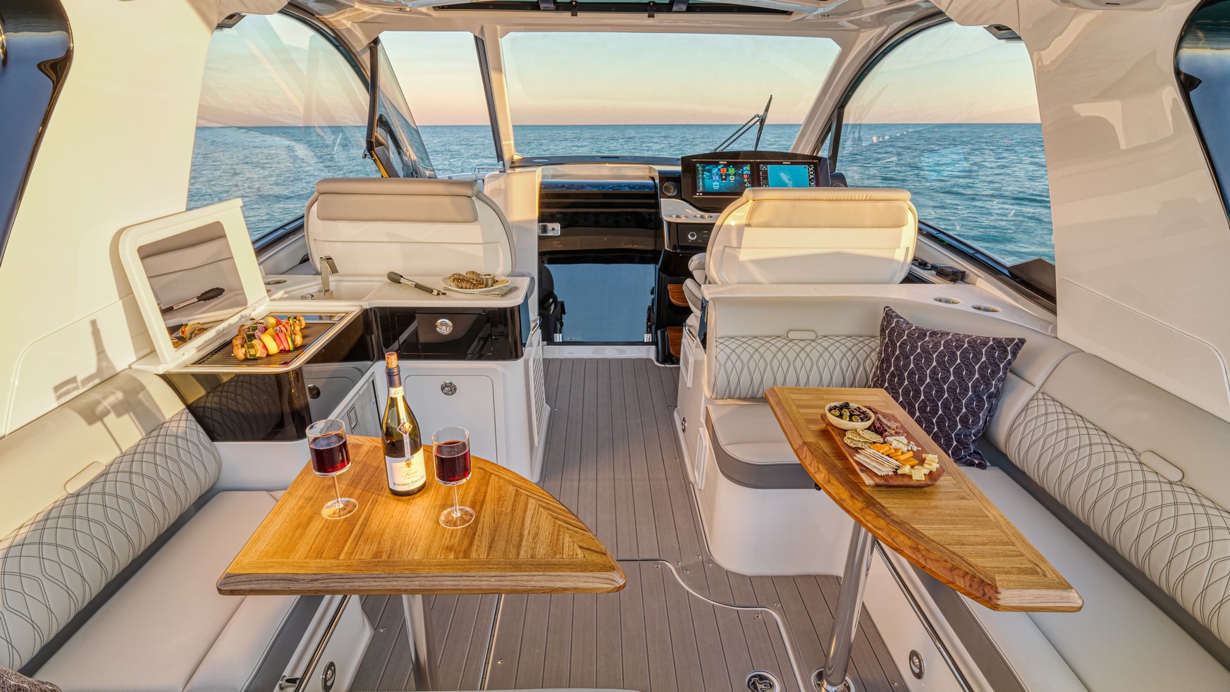 2021 Sundancer 370 Outboard Dao370 Cockpit Wet Bar Grill Tables 05259