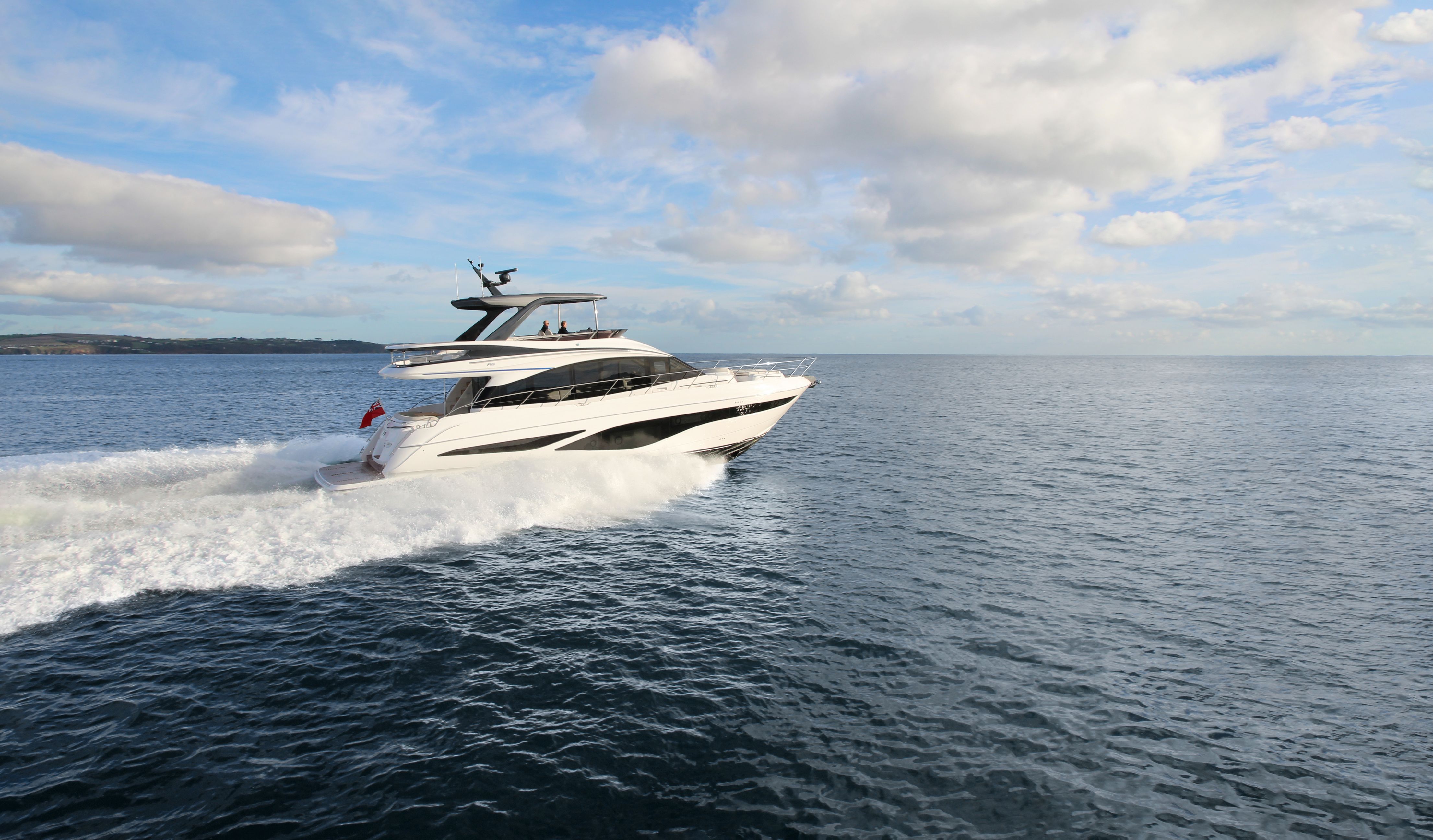F65 Exterior White Hull 3