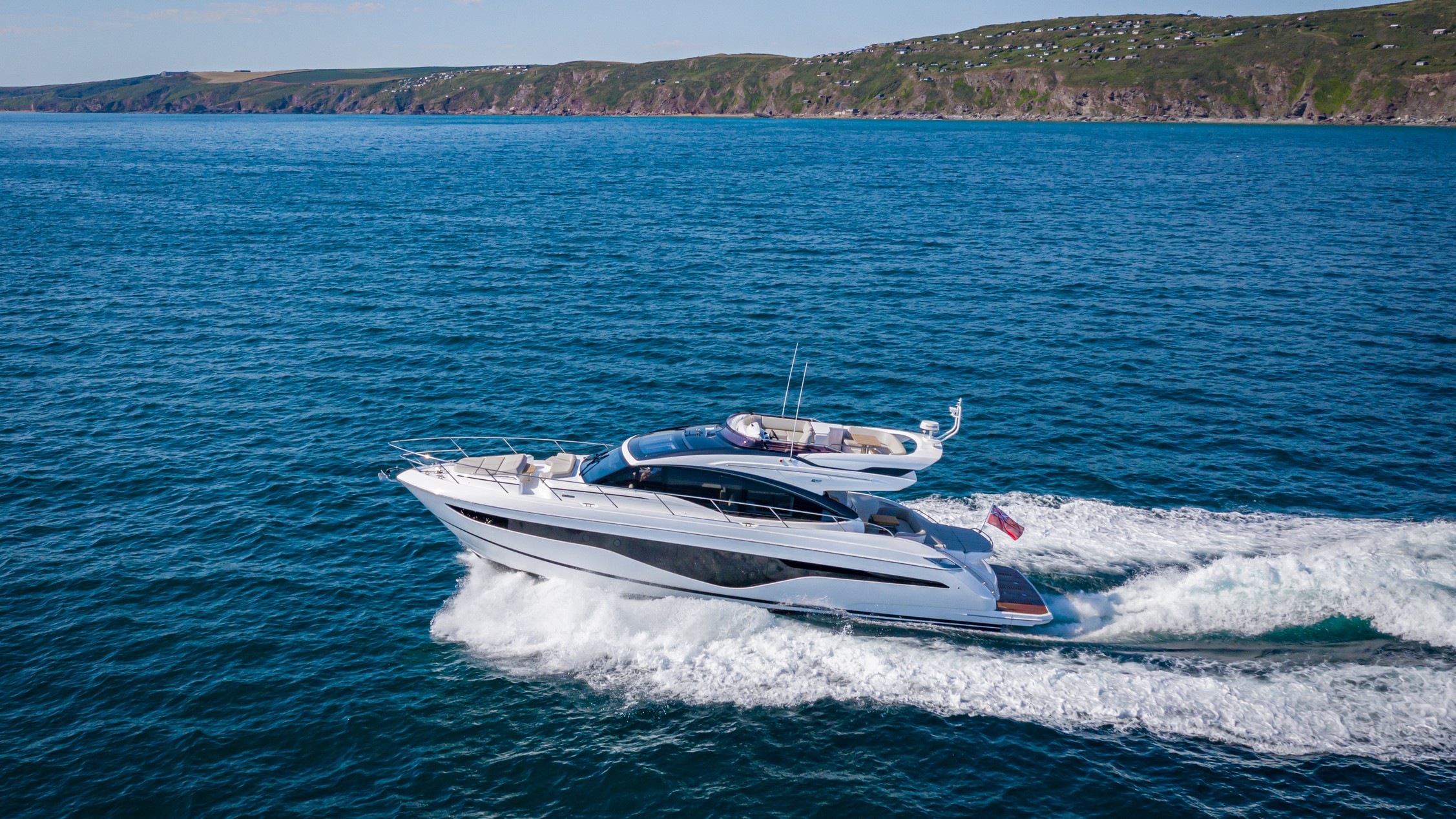 S62 Exterior White Hull 1
