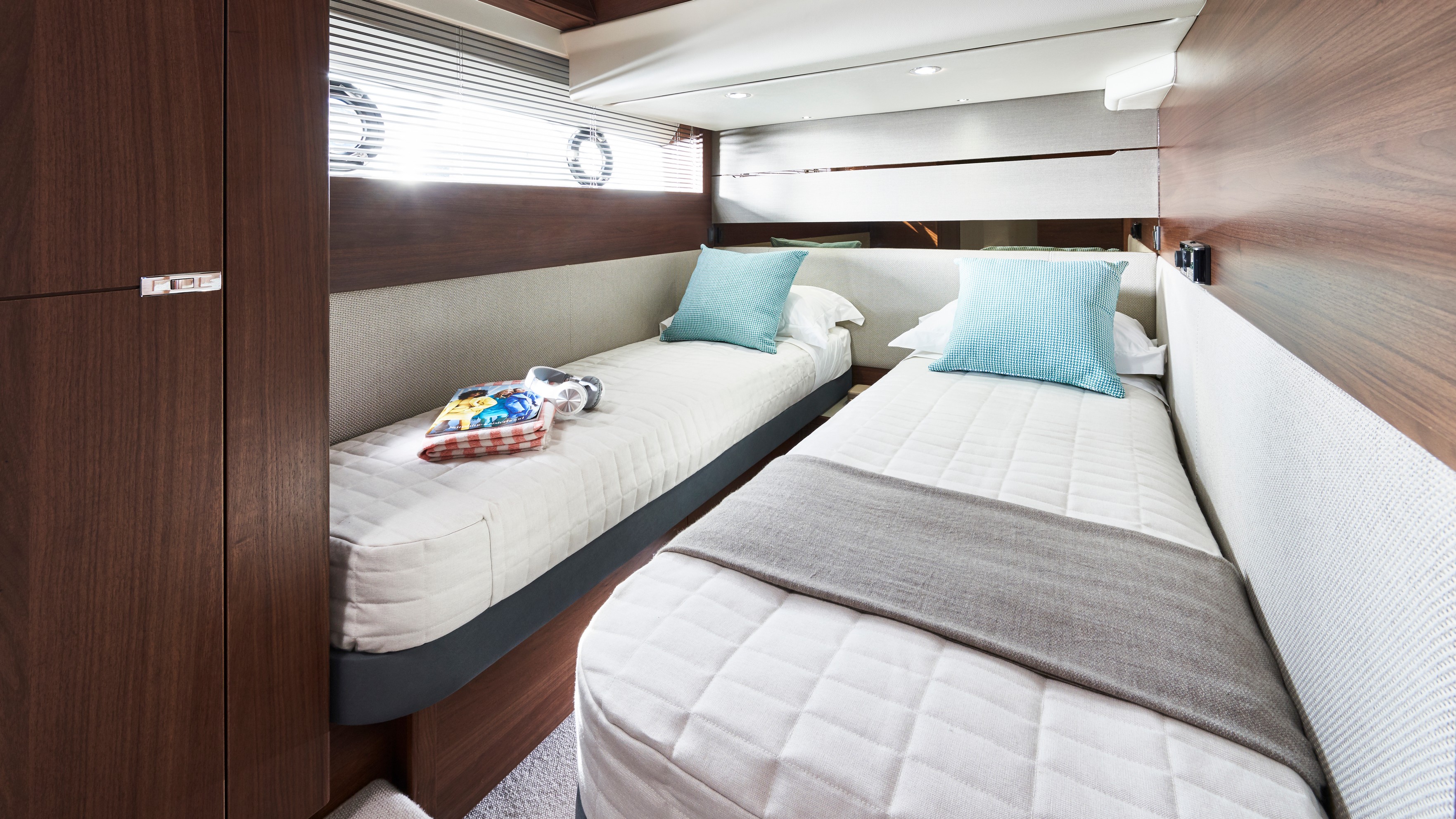 S62 Interior Starboard Guest Cabin