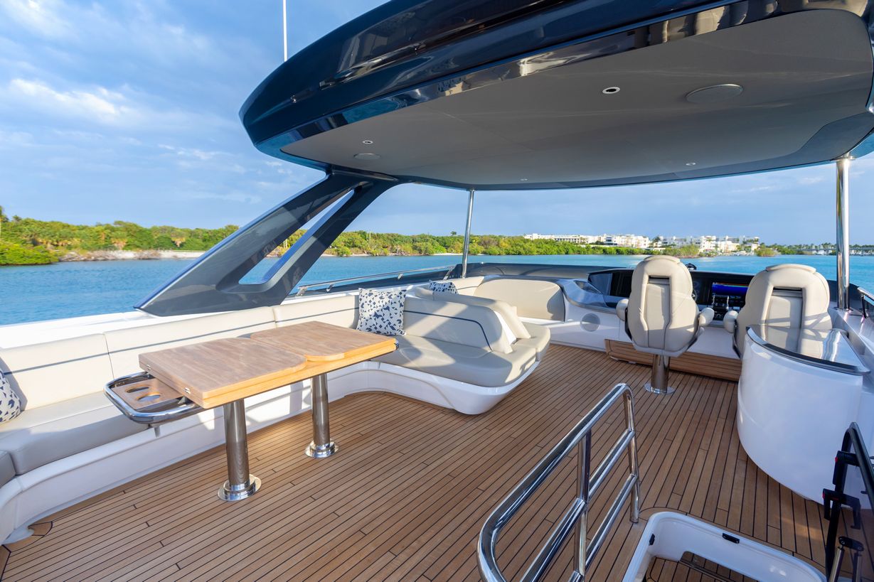 S72 Exterior Shot Palm Beach 3