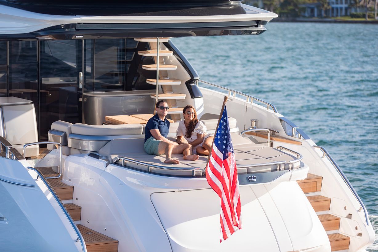 S72 Exterior Shot Palm Beach Lifestyle 10