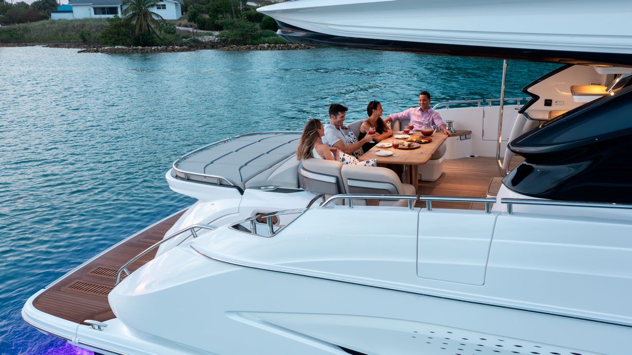 S72 Exterior Shot Palm Beach Lifestyle