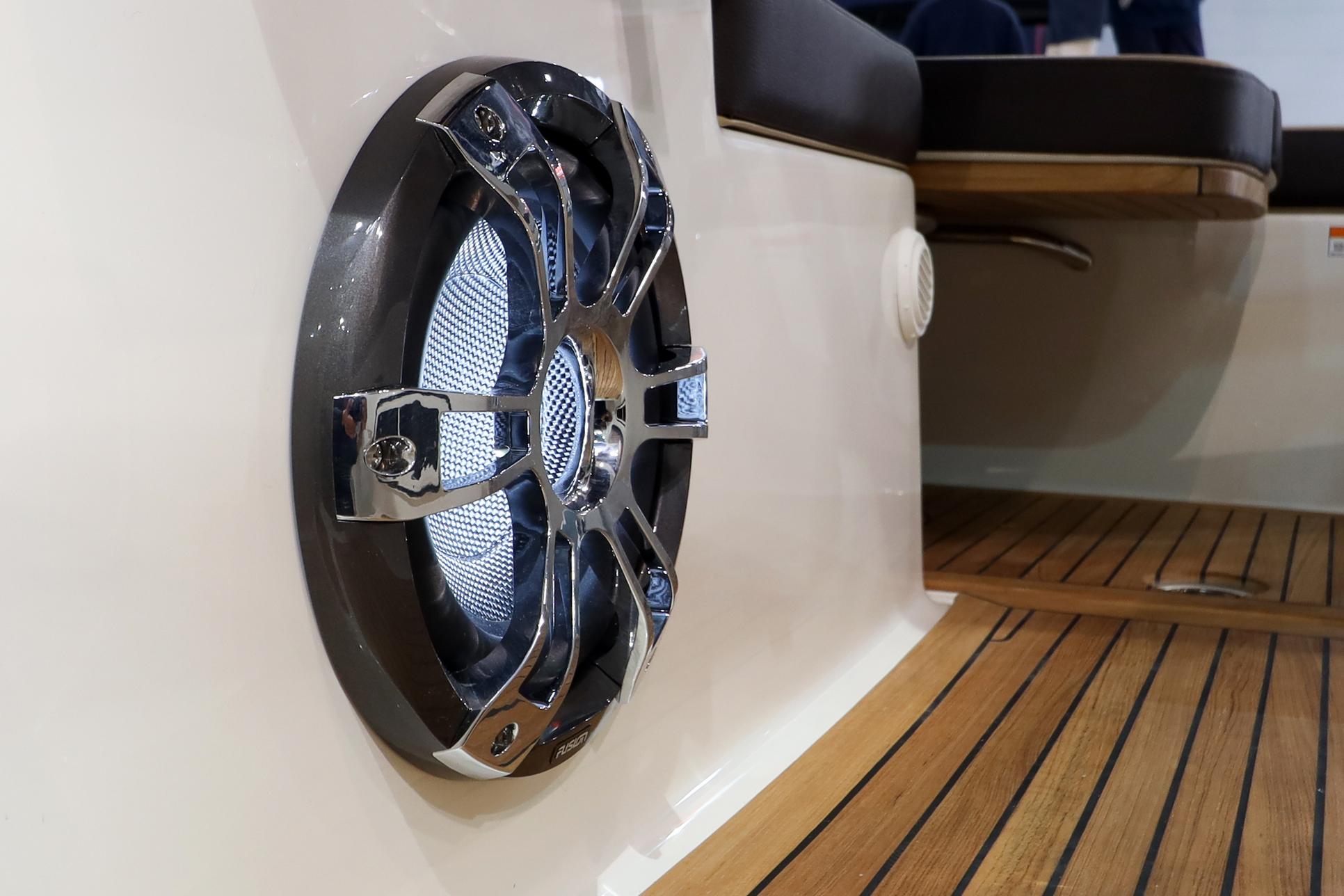 2020 Sundancer 265 Europe Subwoofer 1