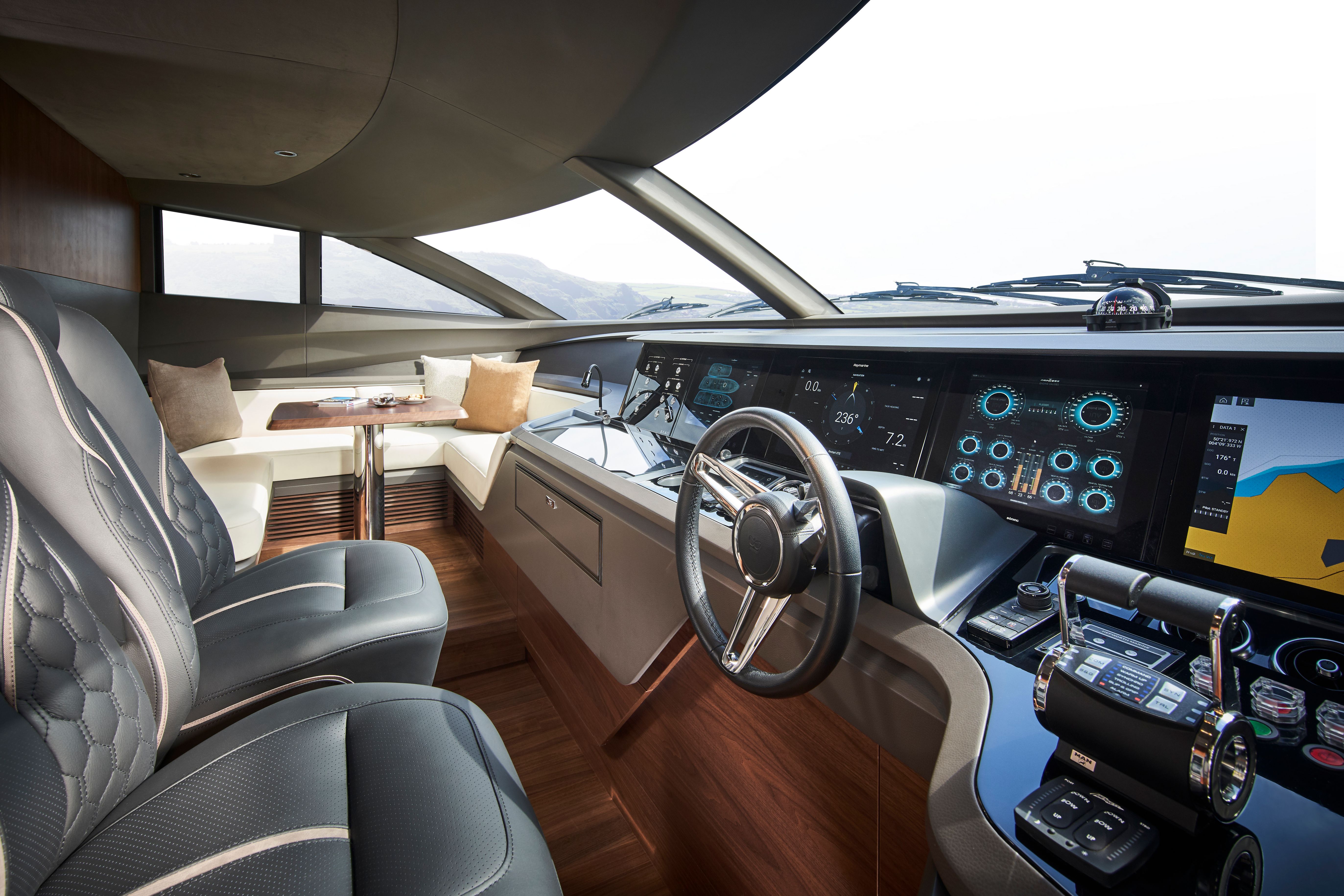 Y85 Interior Helm Walnut Satin