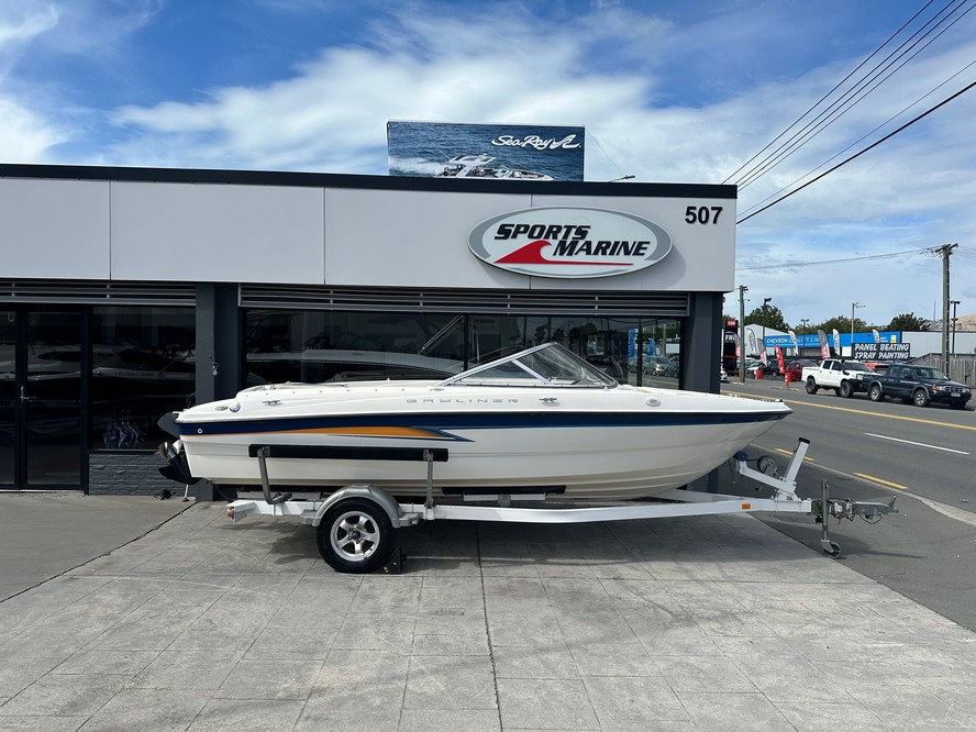 2004 Bayliner 185