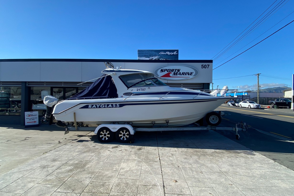 1999 Rayglass 730 Legend