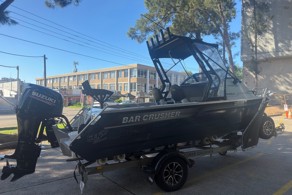2018 Barcrusher 535C