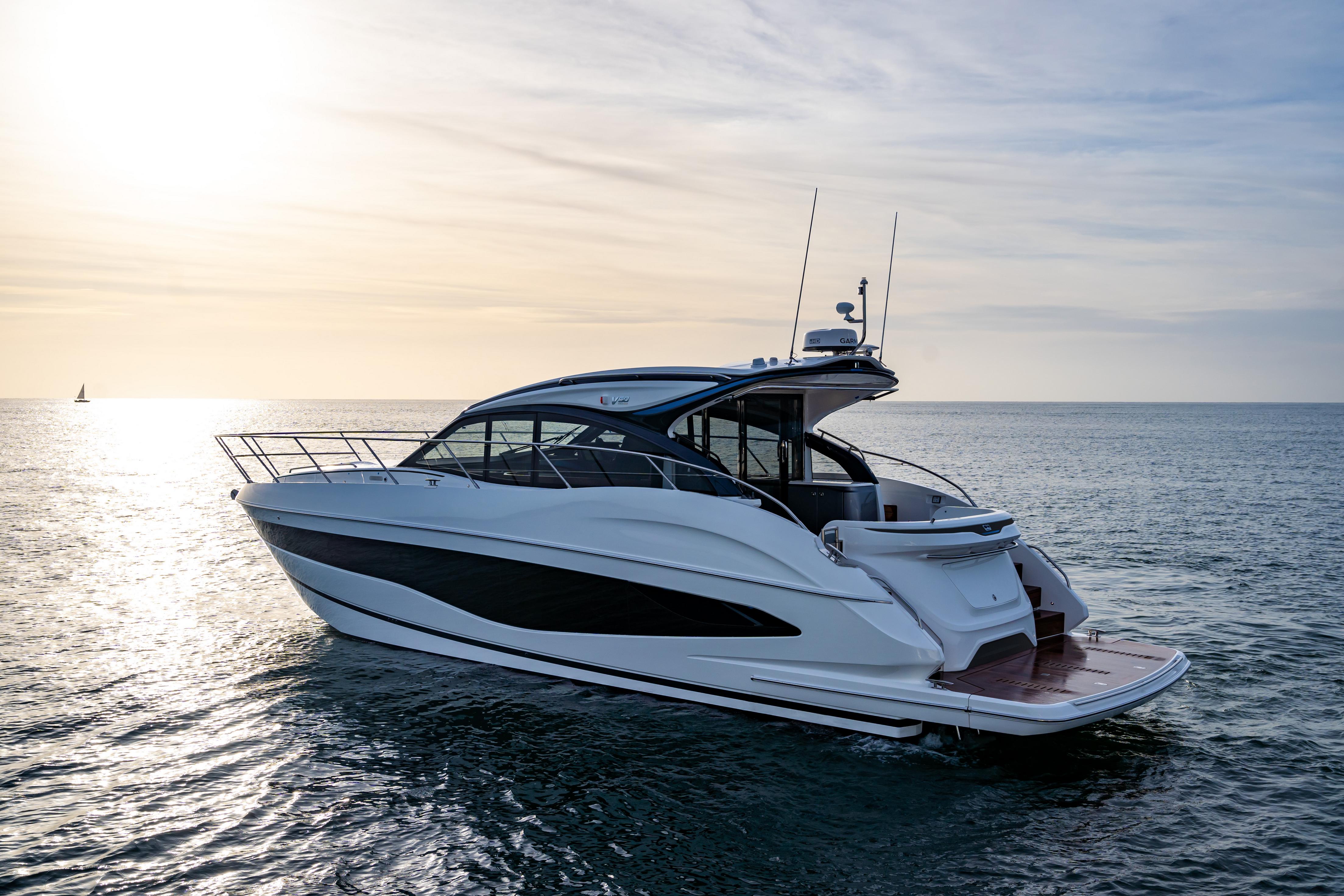 V50 Exterior White Hull 11