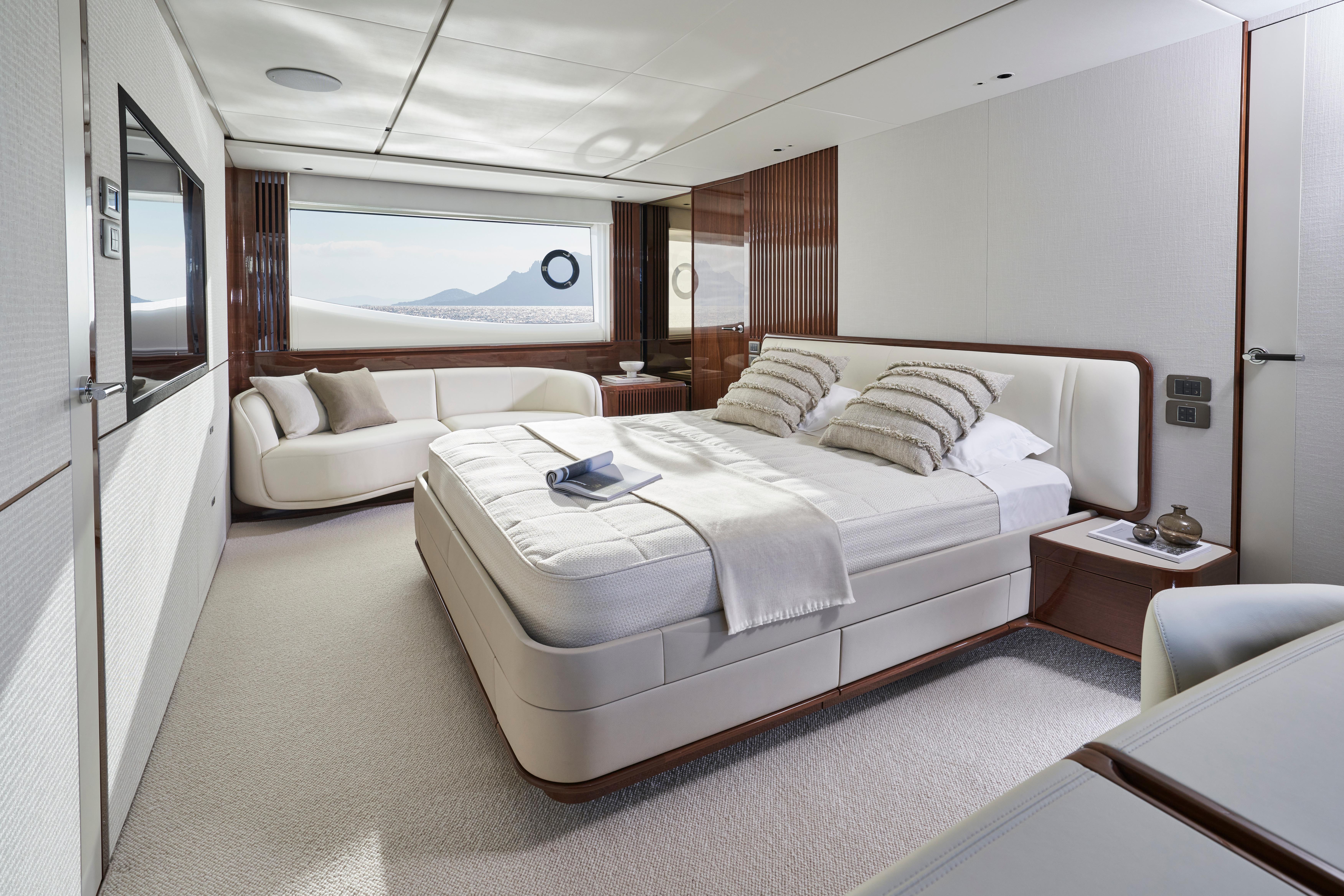 X80 Interior Aft Stateroom