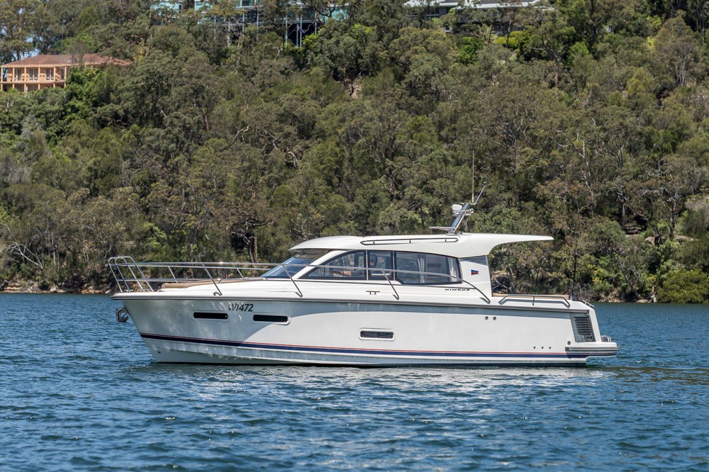 2019 Nimbus 305 Coupe