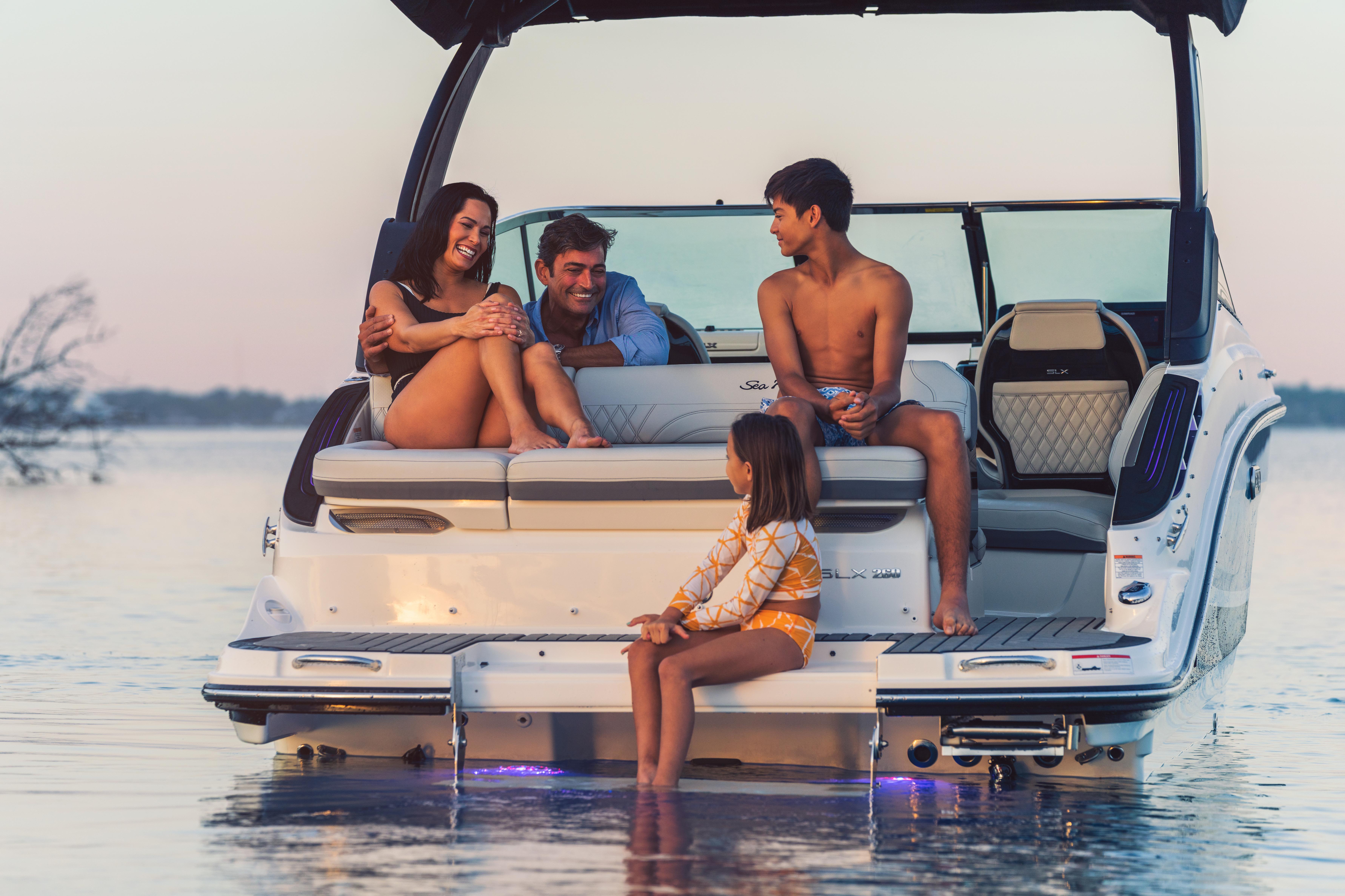 2023 Slx 260 Slx260 Lifestyle Starboard Stern Family Swim Platform Step Underwater Accent Lighting 02554 Select