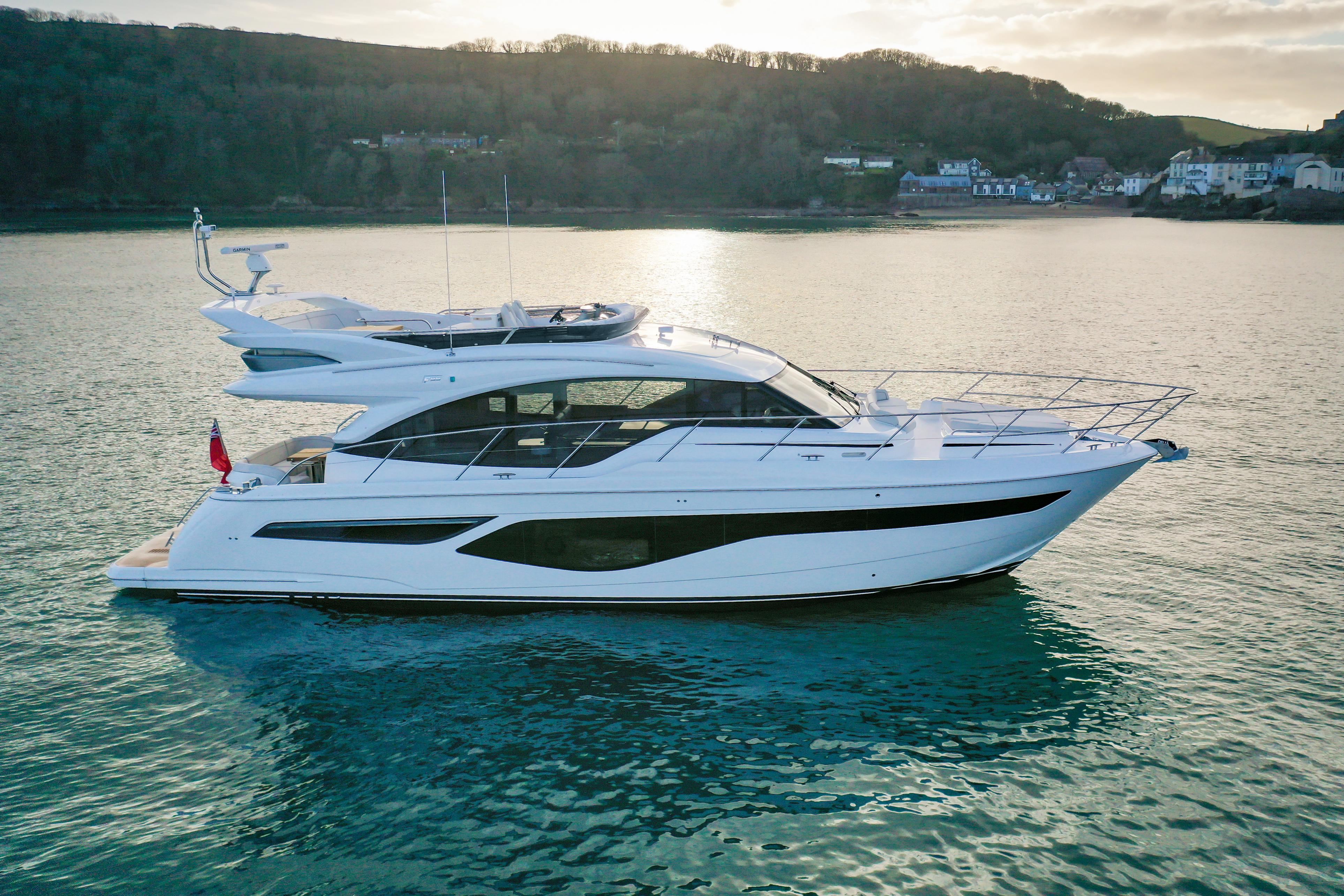 F55 Exterior White Hull Sea Trial 07