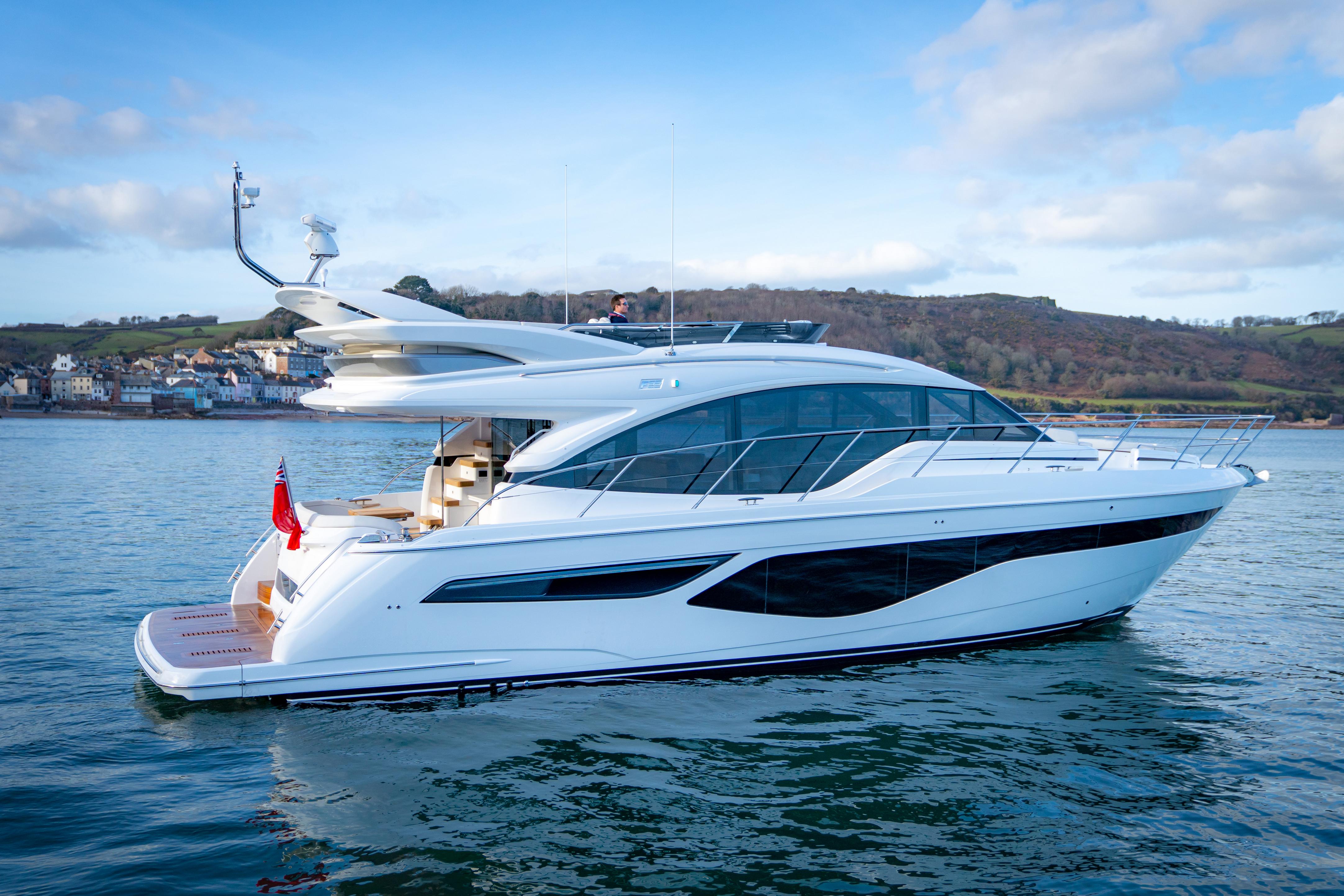 F55 Exterior White Hull Sea Trial 12