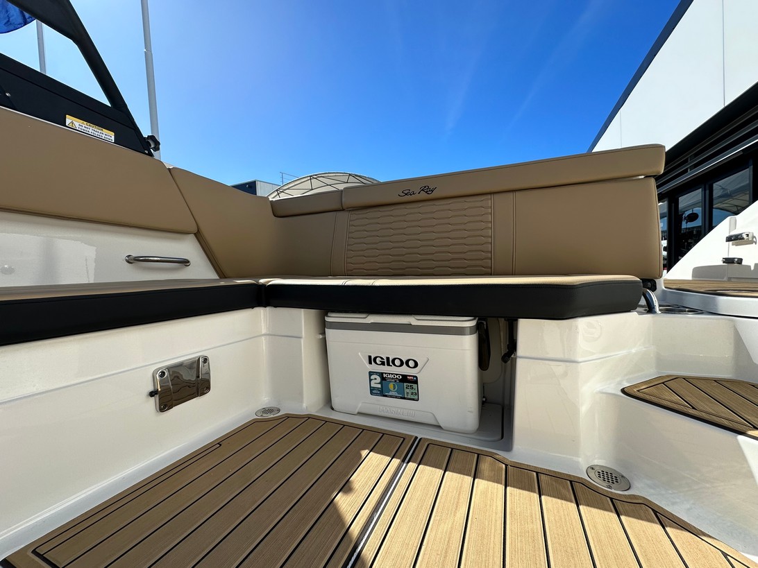 【sea】6点 Boot World