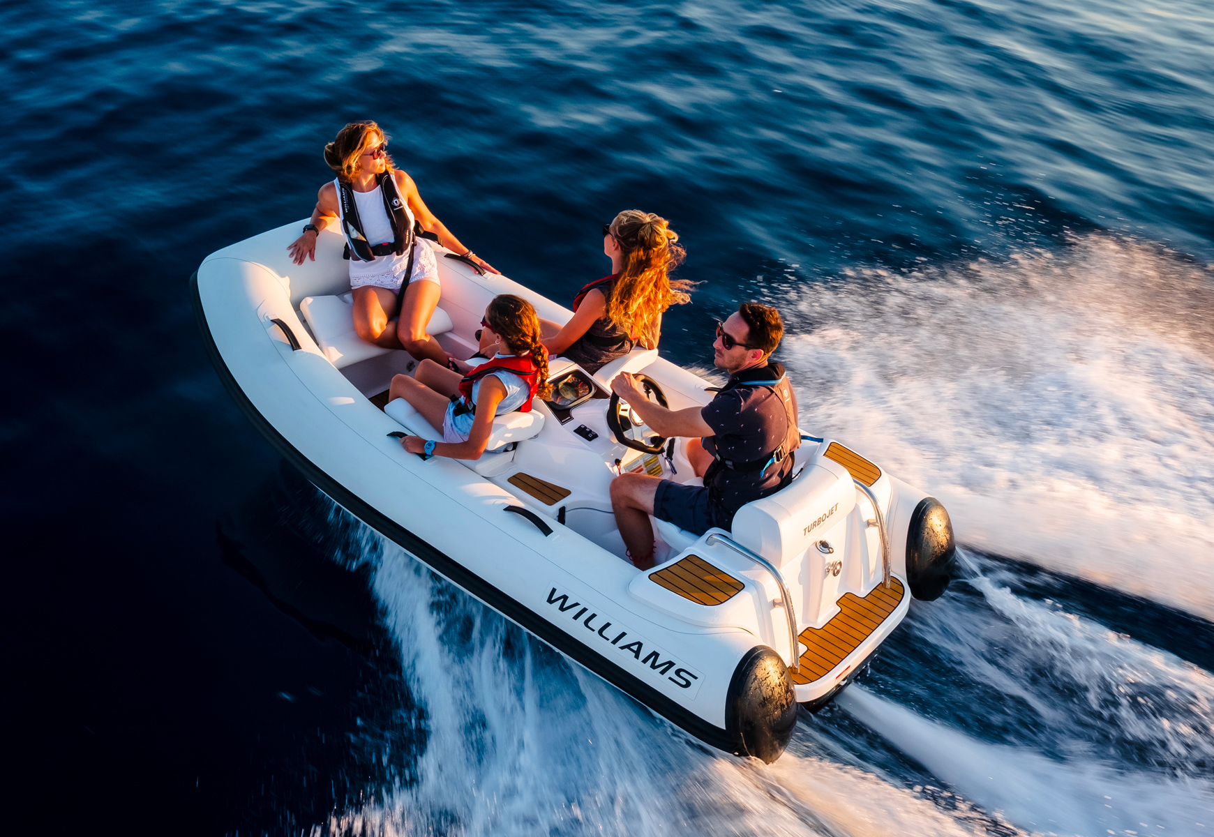Turbojet Range Feature Sitting Comfortably2